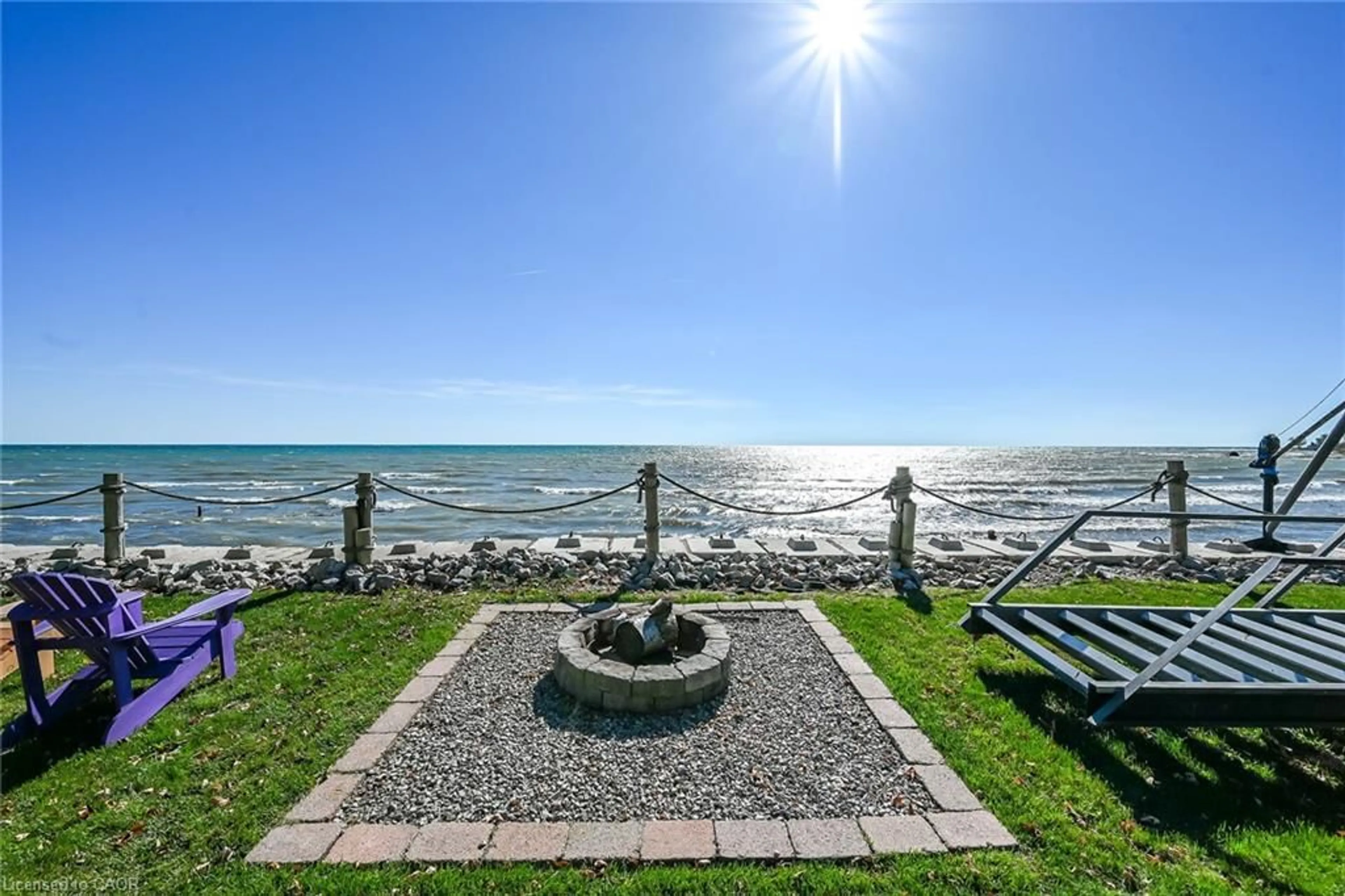 Patio, water/lake/river/ocean view for 233 Blue Water Pky, Selkirk Ontario N0A 1P0