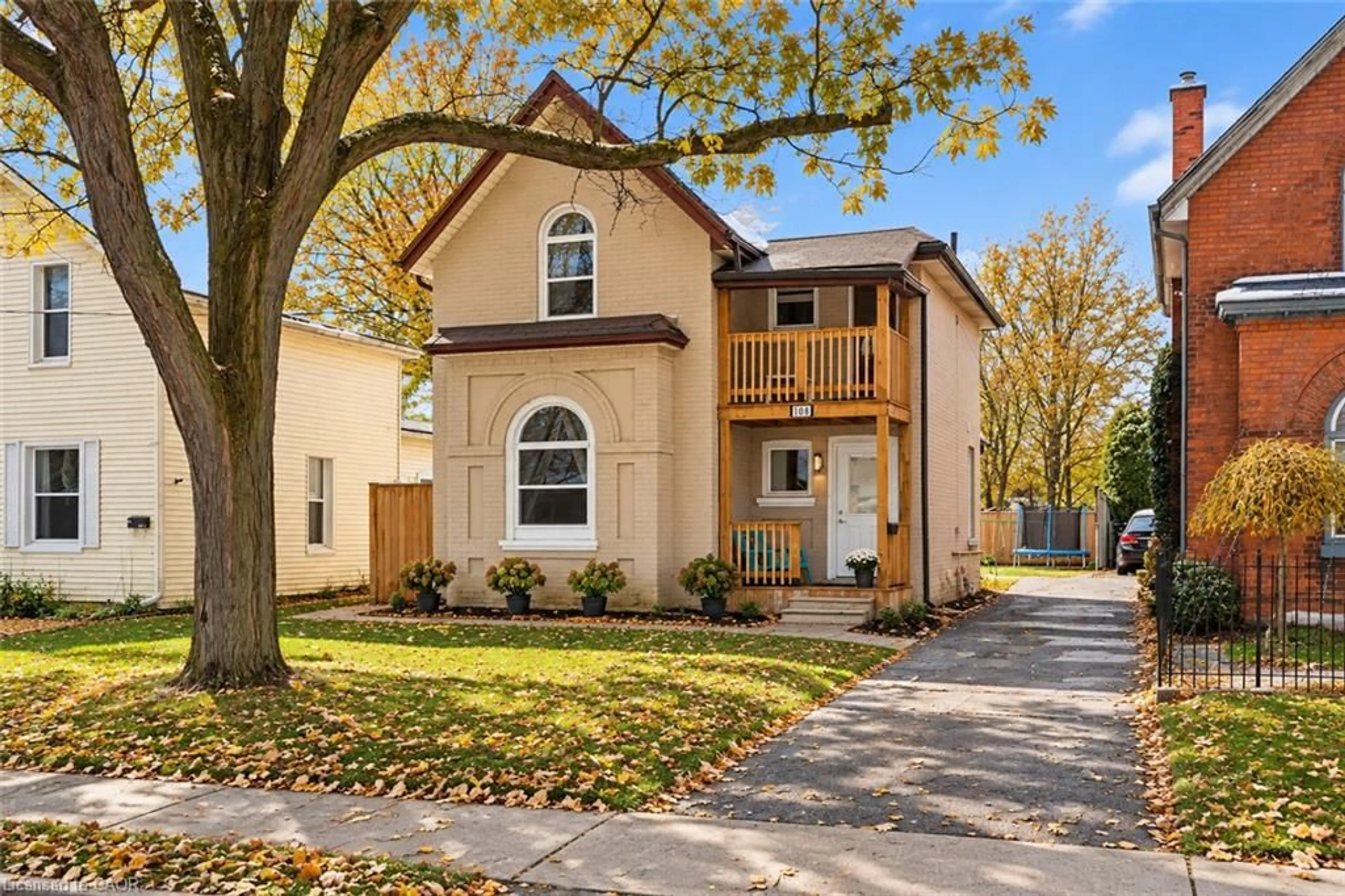 Home with brick exterior material, street for 108 Eagle Ave, Brantford Ontario N3S 1Z5