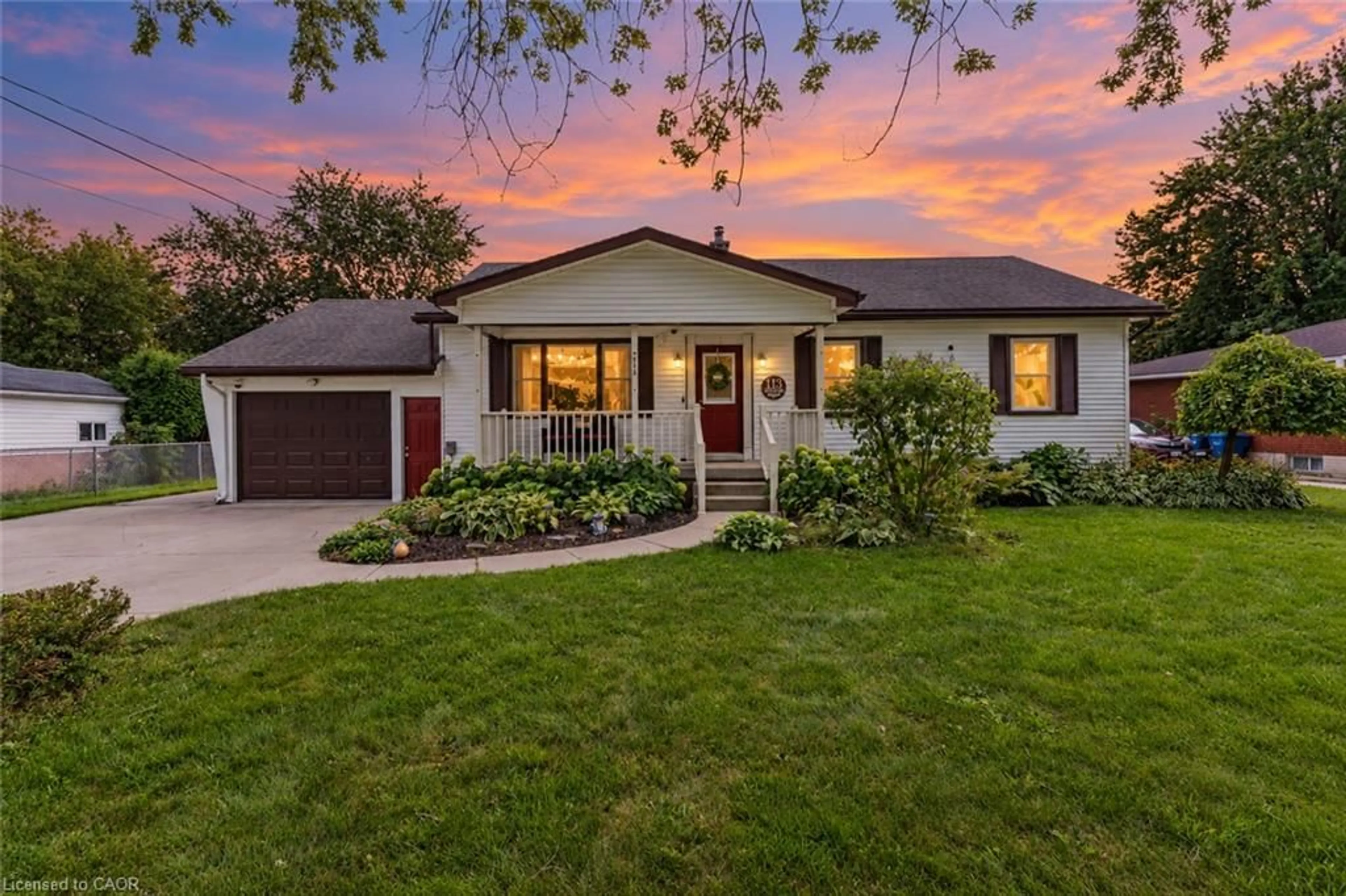 Home with vinyl exterior material, street for 113 Whitelock St, Stratford Ontario N5A 1T2