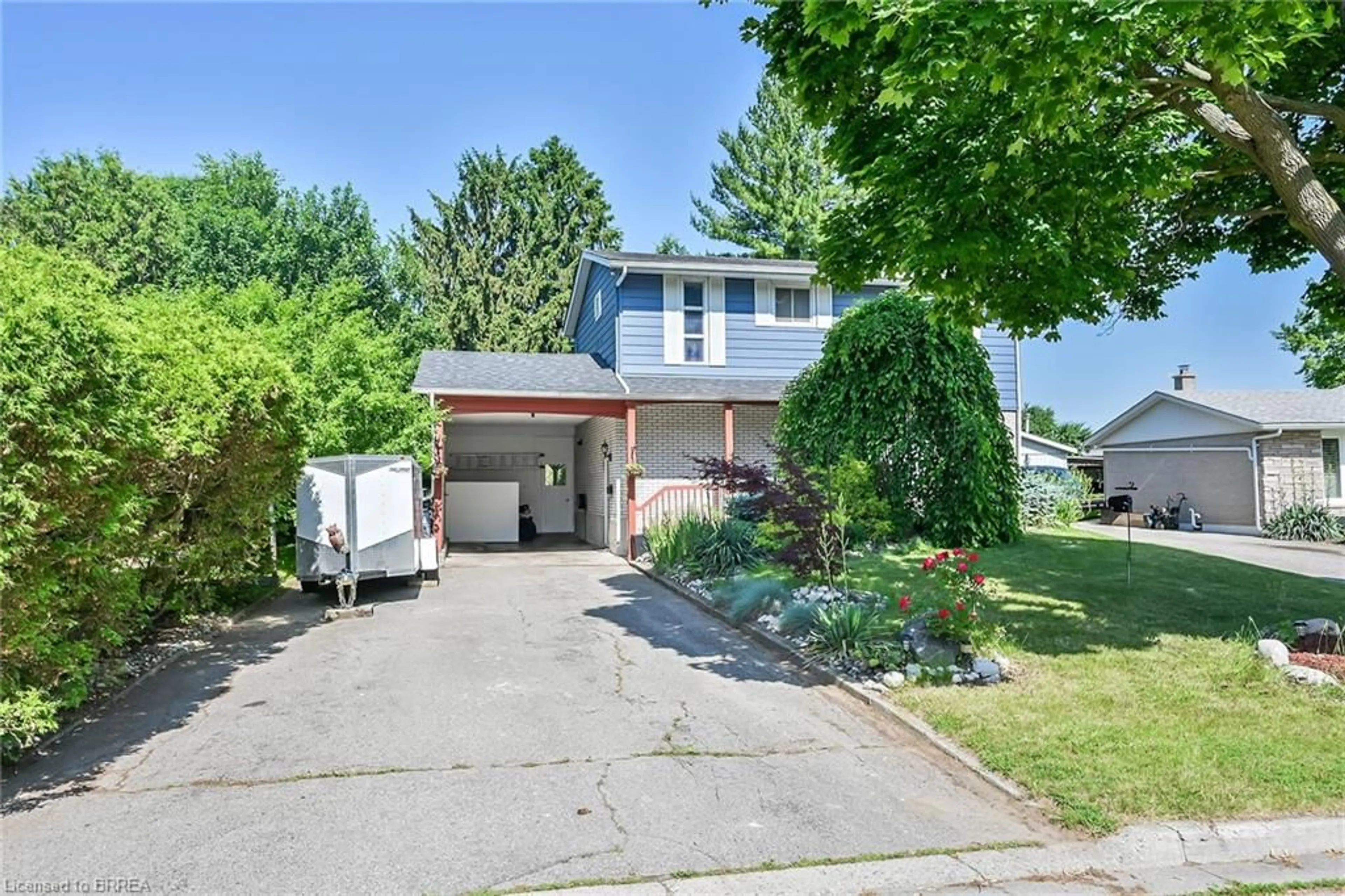 A pic from outside/outdoor area/front of a property/back of a property/a pic from drone, street for 56 Forsythe Ave, Brantford Ontario N3R 3L7