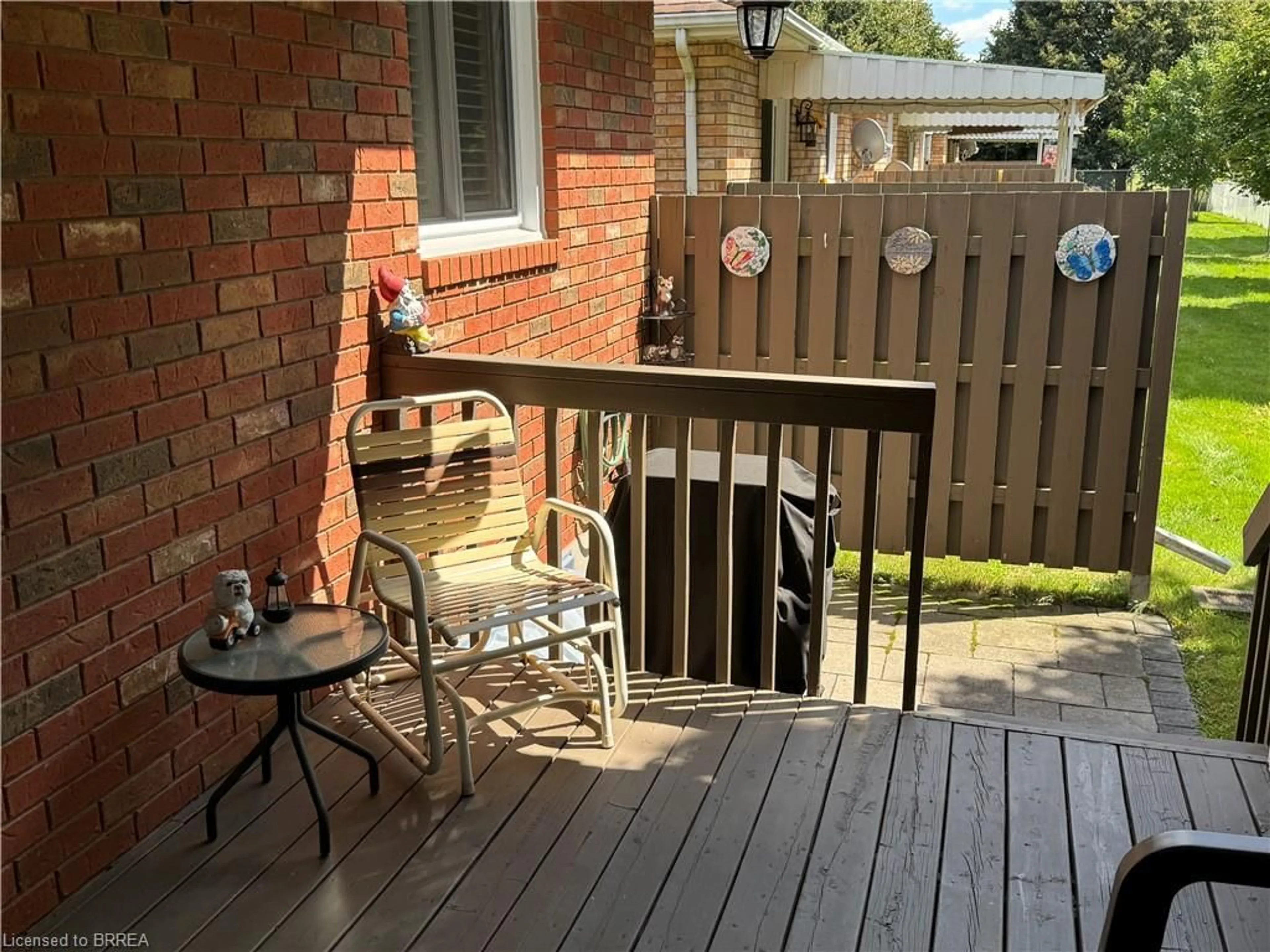 Patio, street for 60 Whitlaw Way #16, Paris Ontario N3L 4C3