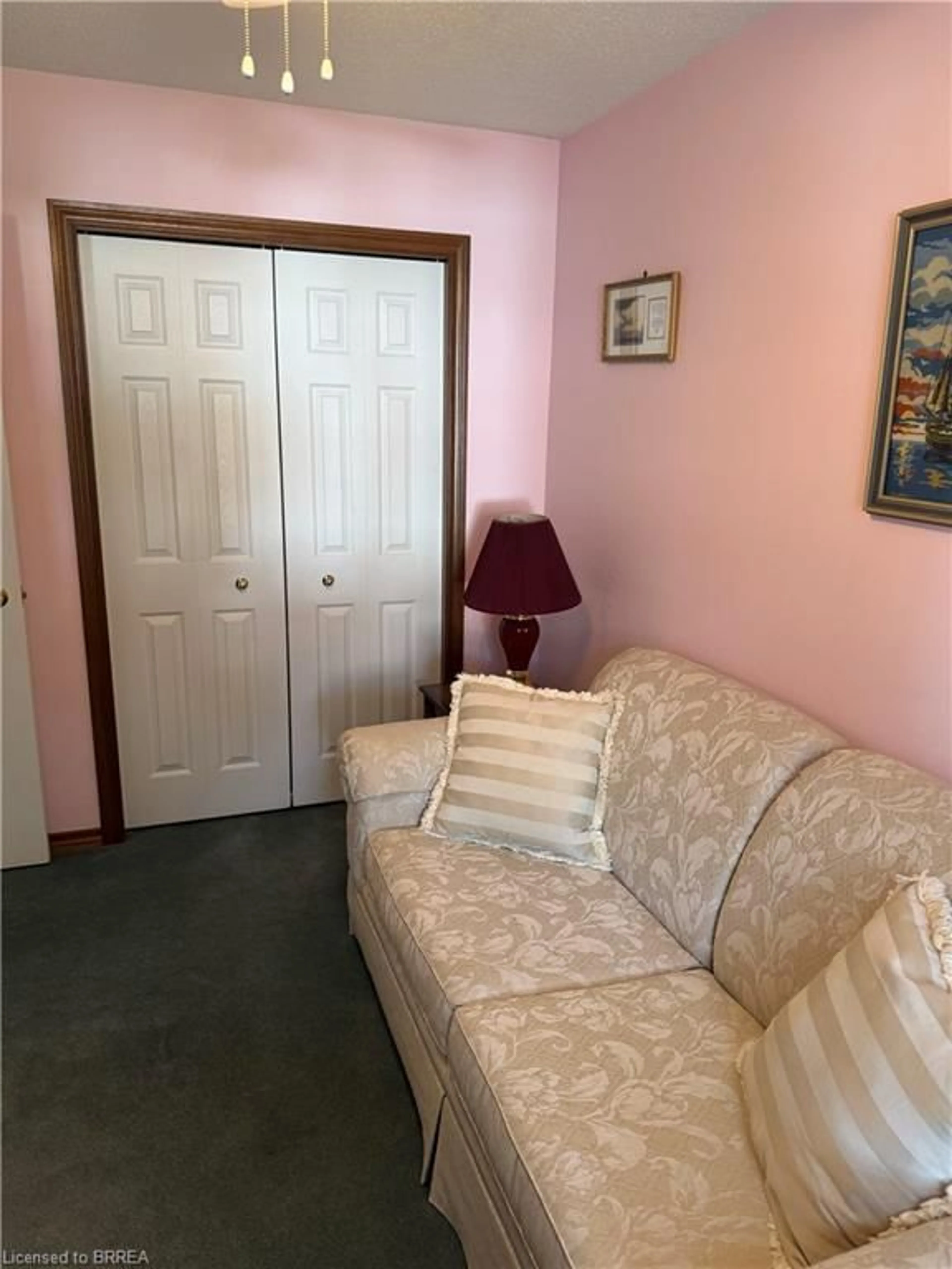 A pic of a room for 60 Whitlaw Way #16, Paris Ontario N3L 4C3