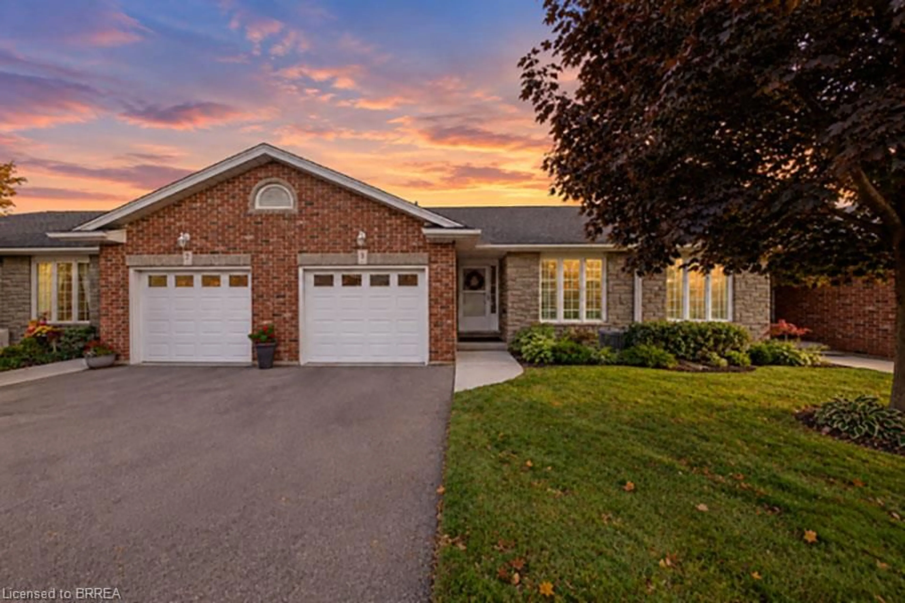 Home with brick exterior material, street for 5 Yin St #3, Waterford Ontario N0E 1Y0