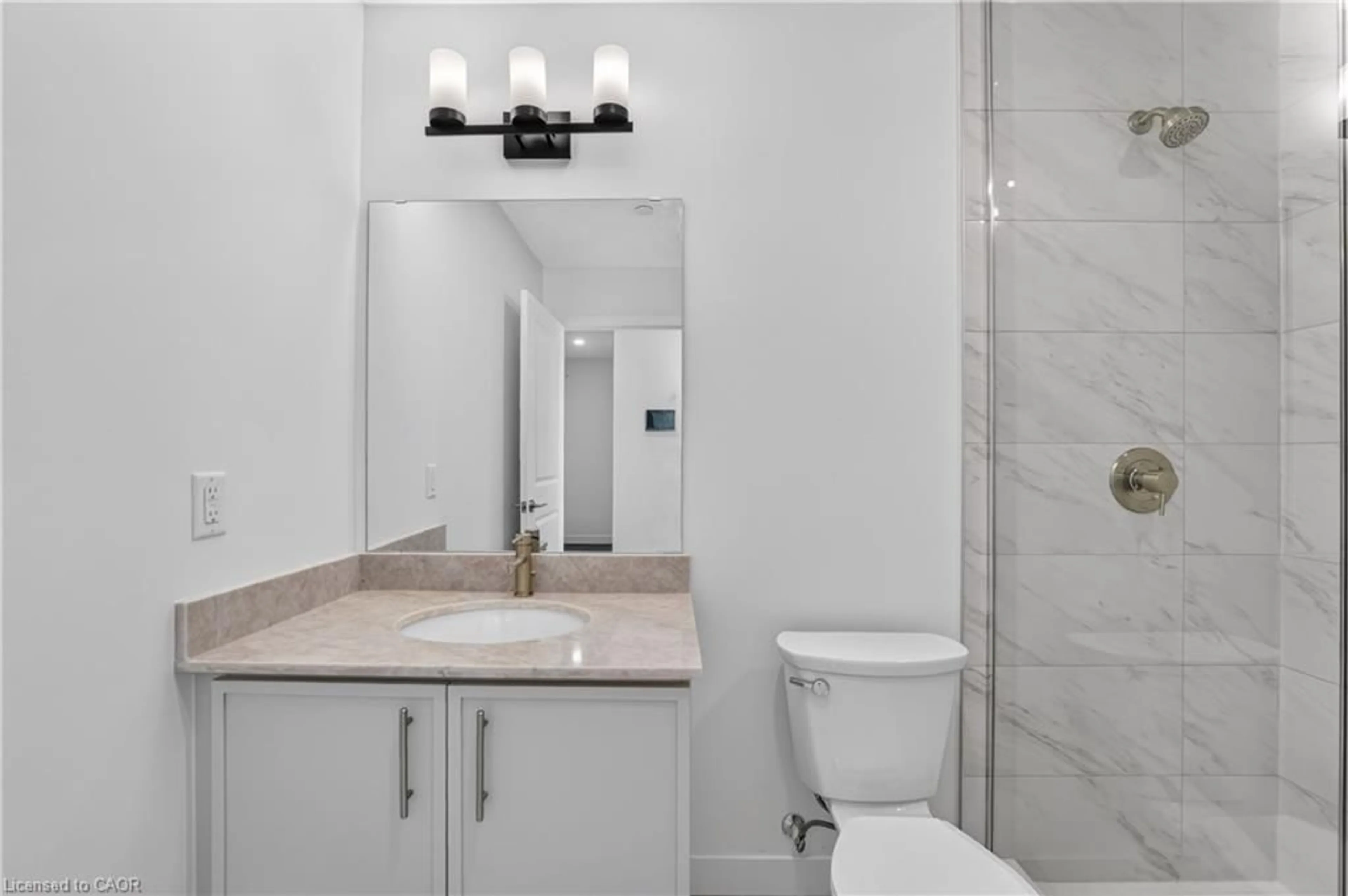 Standard bathroom, ceramic/tile floor for 461 Green Rd #709, Stoney Creek Ontario L8E 0L5
