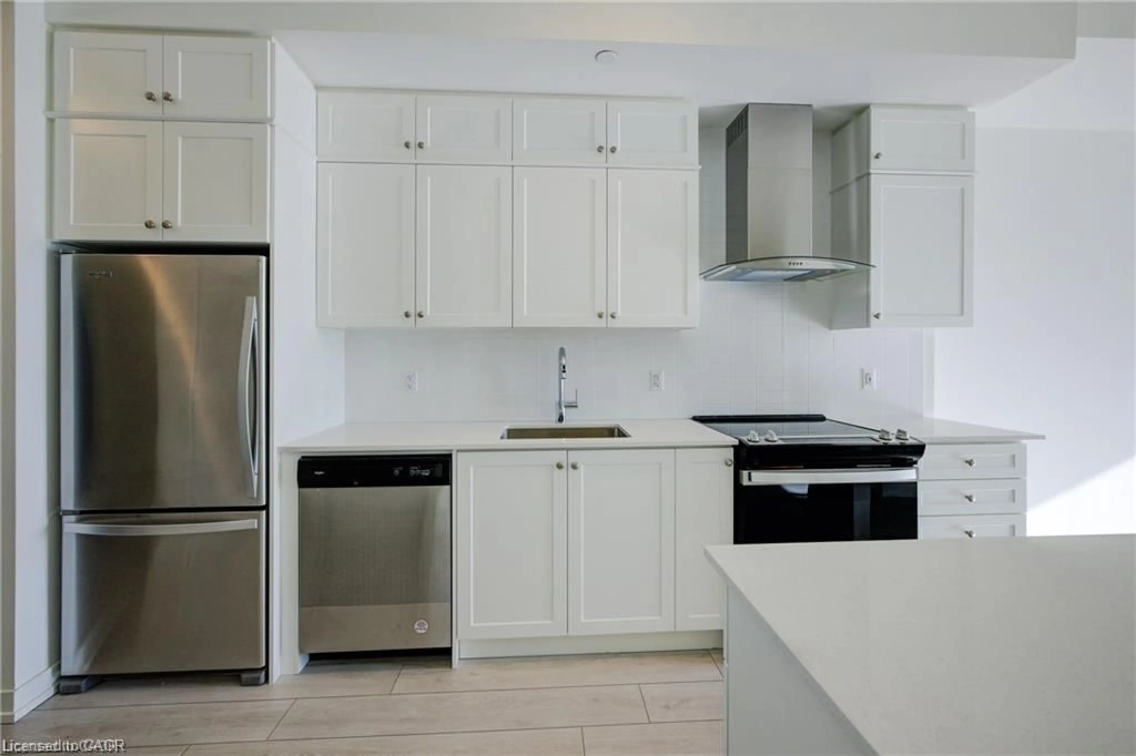 Standard kitchen, unknown for 55 Duke St #Unit #214, Kitchener Ontario N2H 0C9