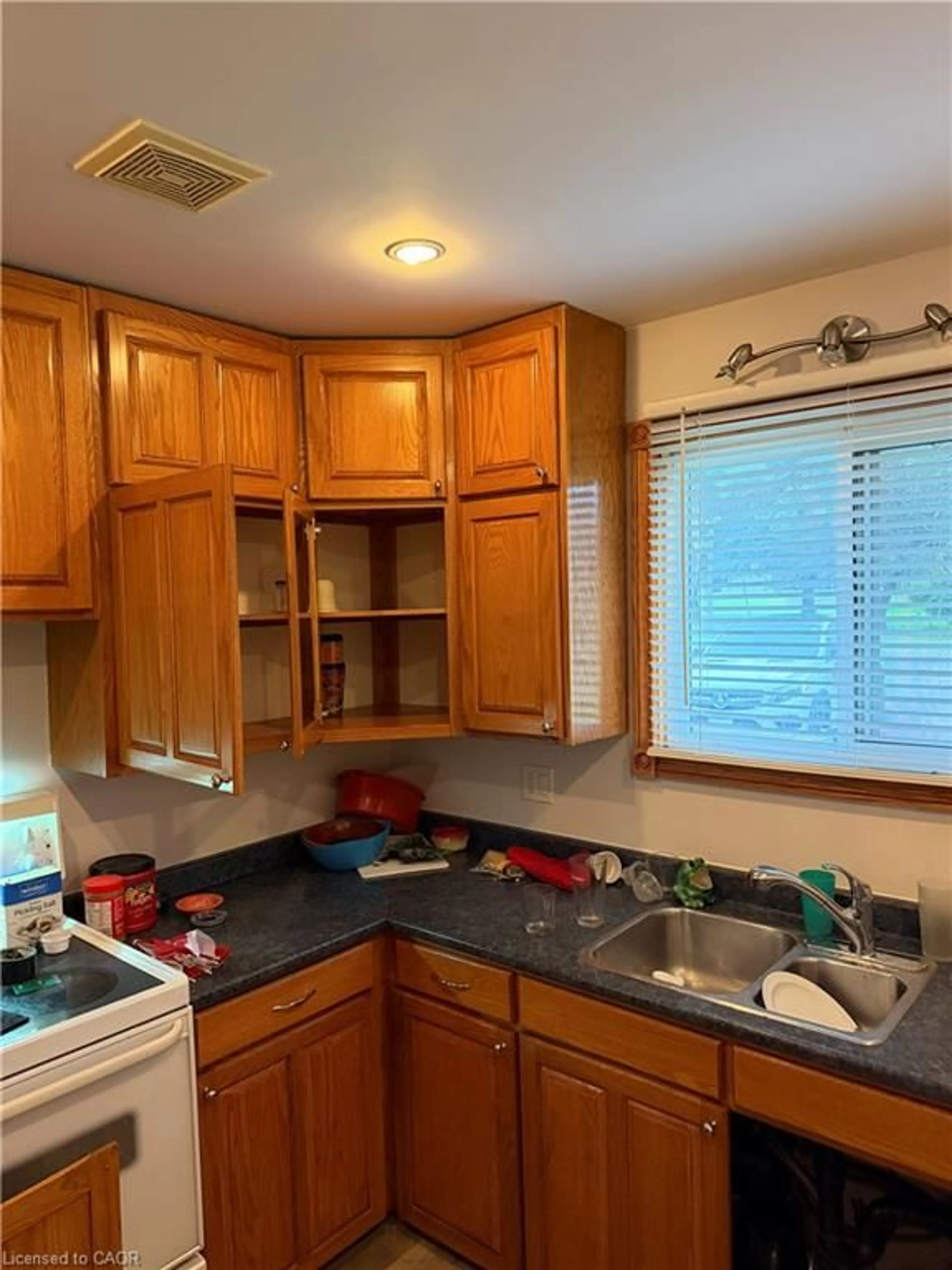 Standard kitchen, unknown for 47 Nanticoke Valley Rd, Nanticoke Ontario N0A 1L0