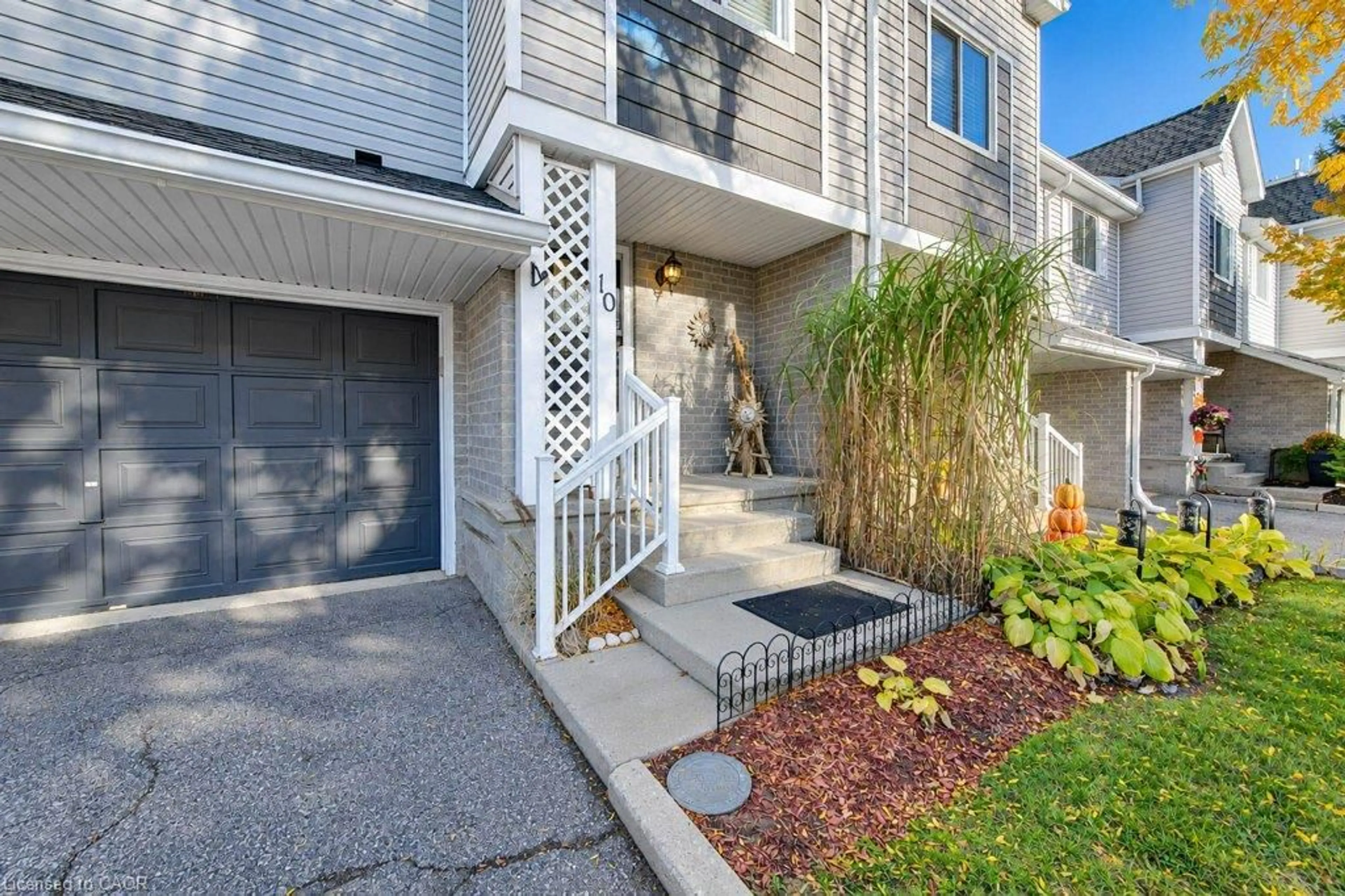 Unknown for 54 Green Valley Dr #10, Kitchener Ontario N2P 1Z9