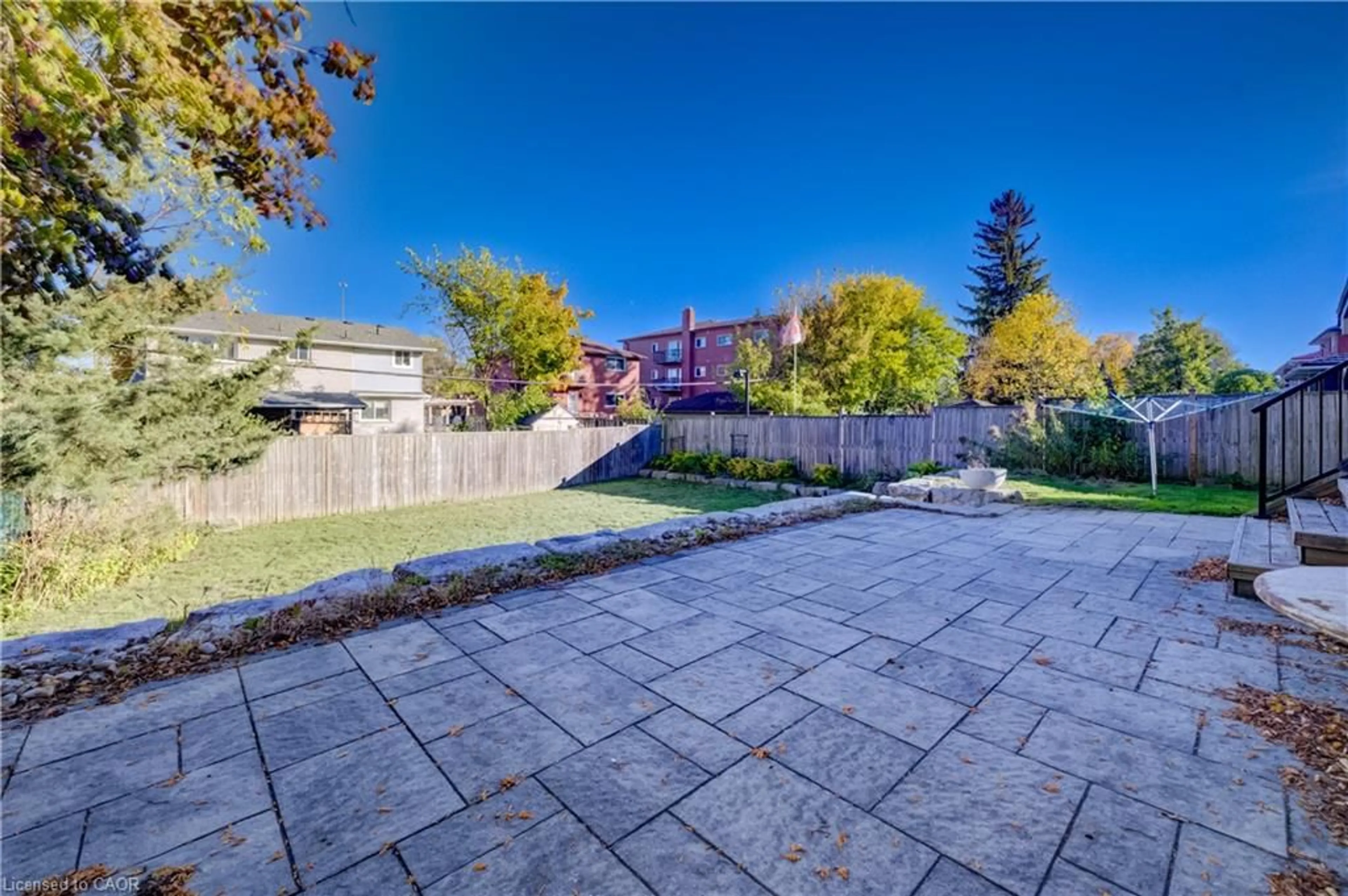 Patio, street for 108 Plymouth Rd, Kitchener Ontario N2G 3G5