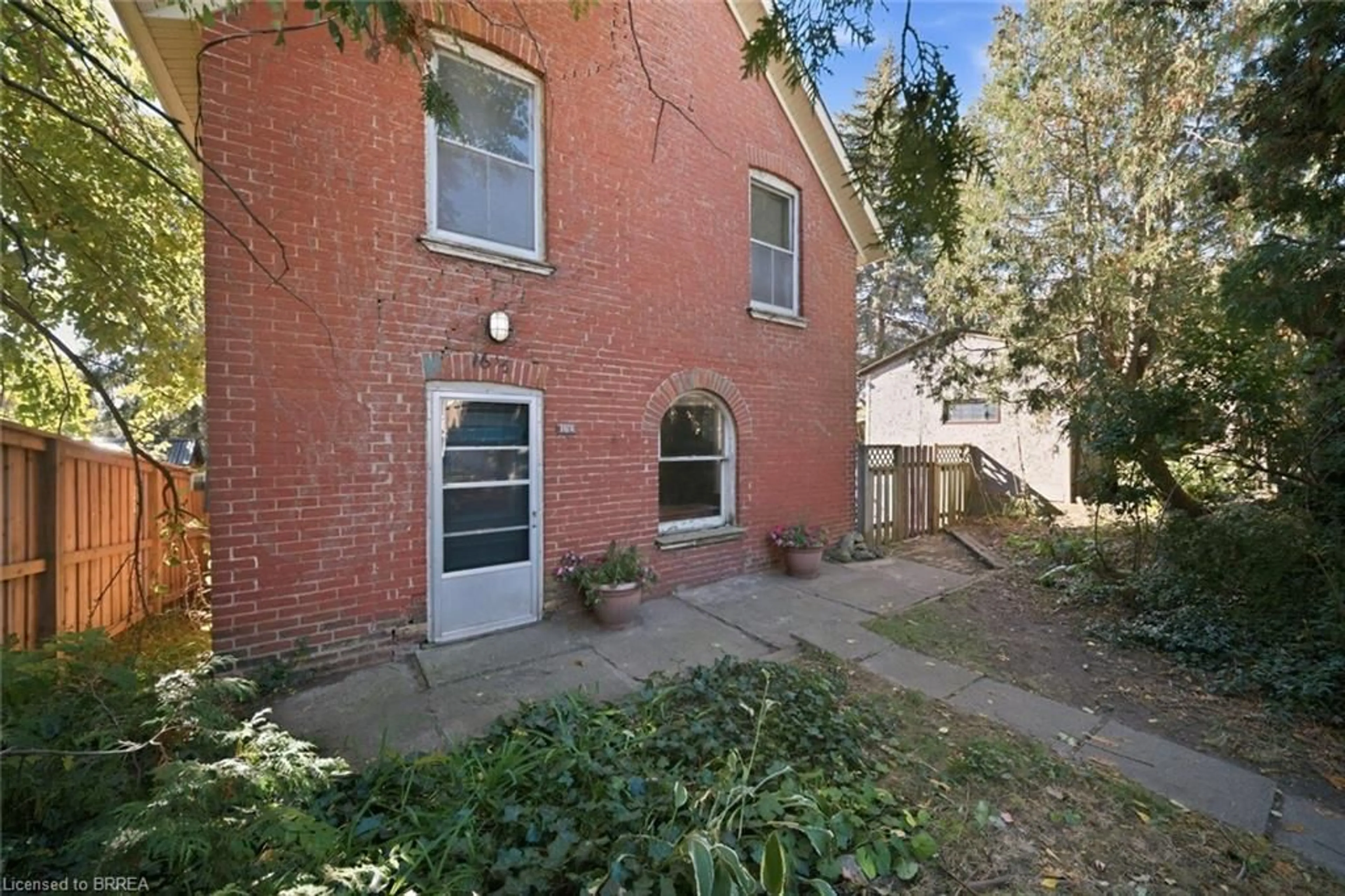 Home with brick exterior material, street for 16 1/2 Terrace Hill St, Brantford Ontario N3R 1E9