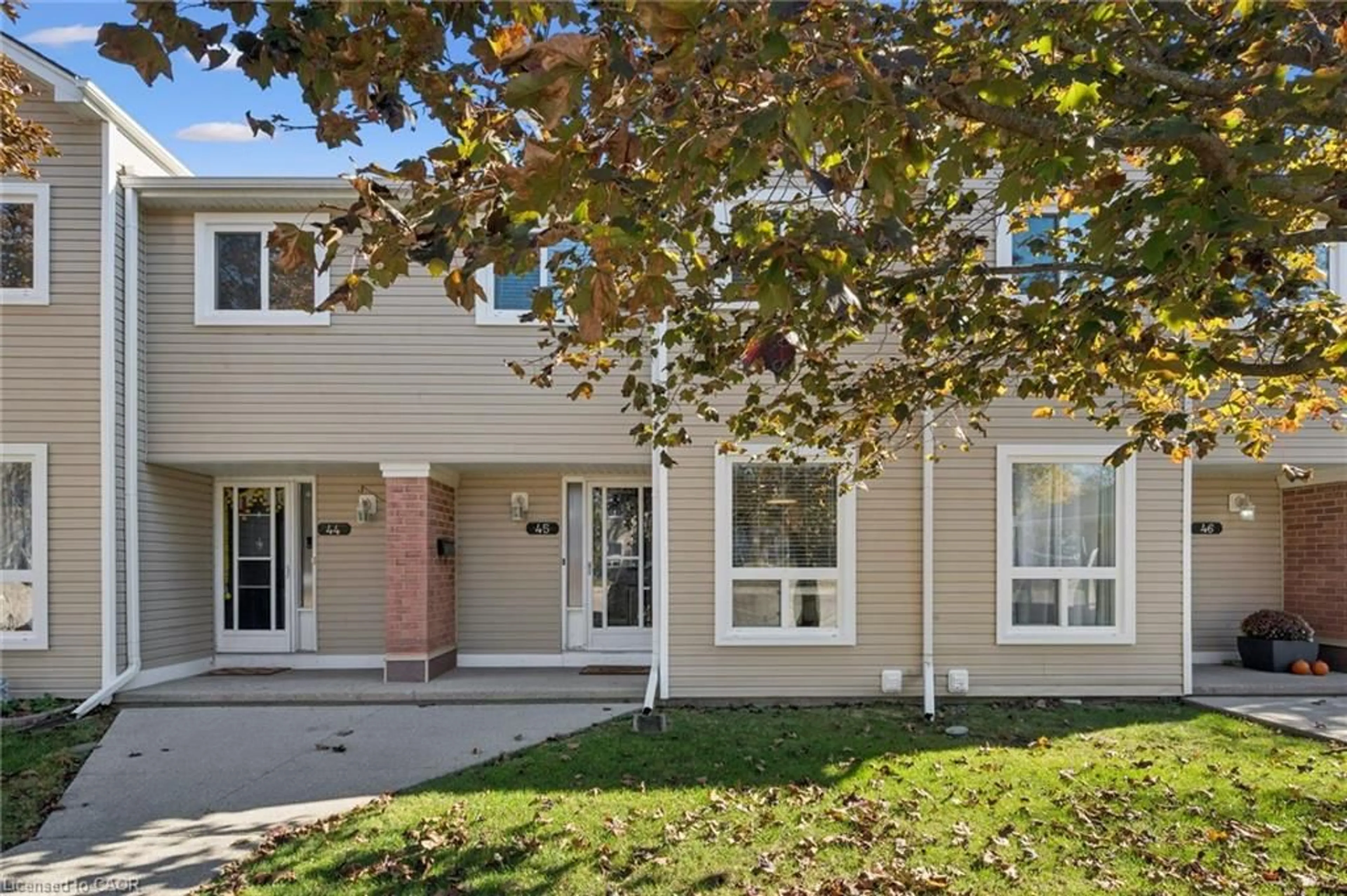 Home with vinyl exterior material, street for 160 Rittenhouse Rd #45, Kitchener Ontario N2E 3G7