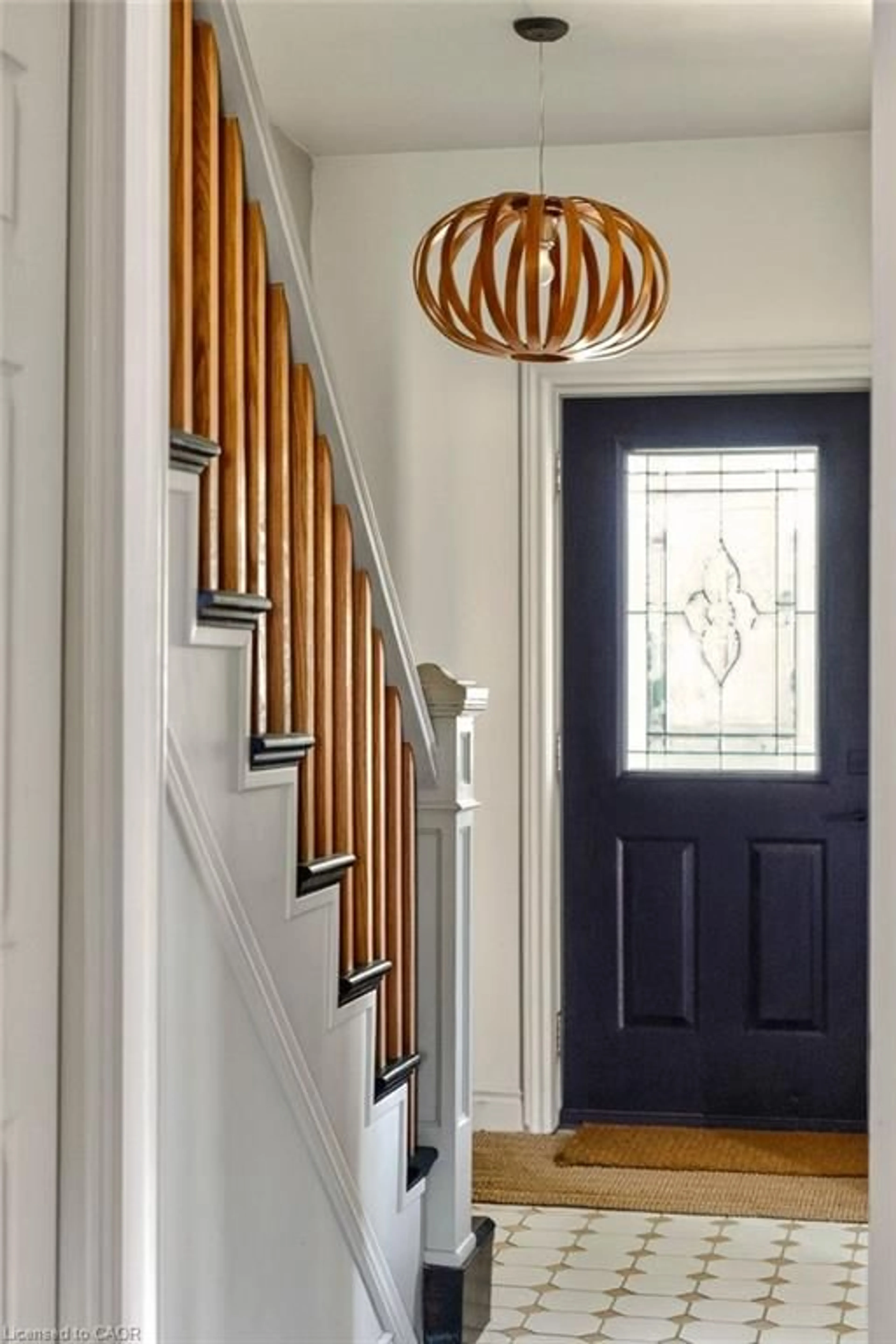 Indoor entryway for 74 Emerald St, Hamilton Ontario L8L 5K3