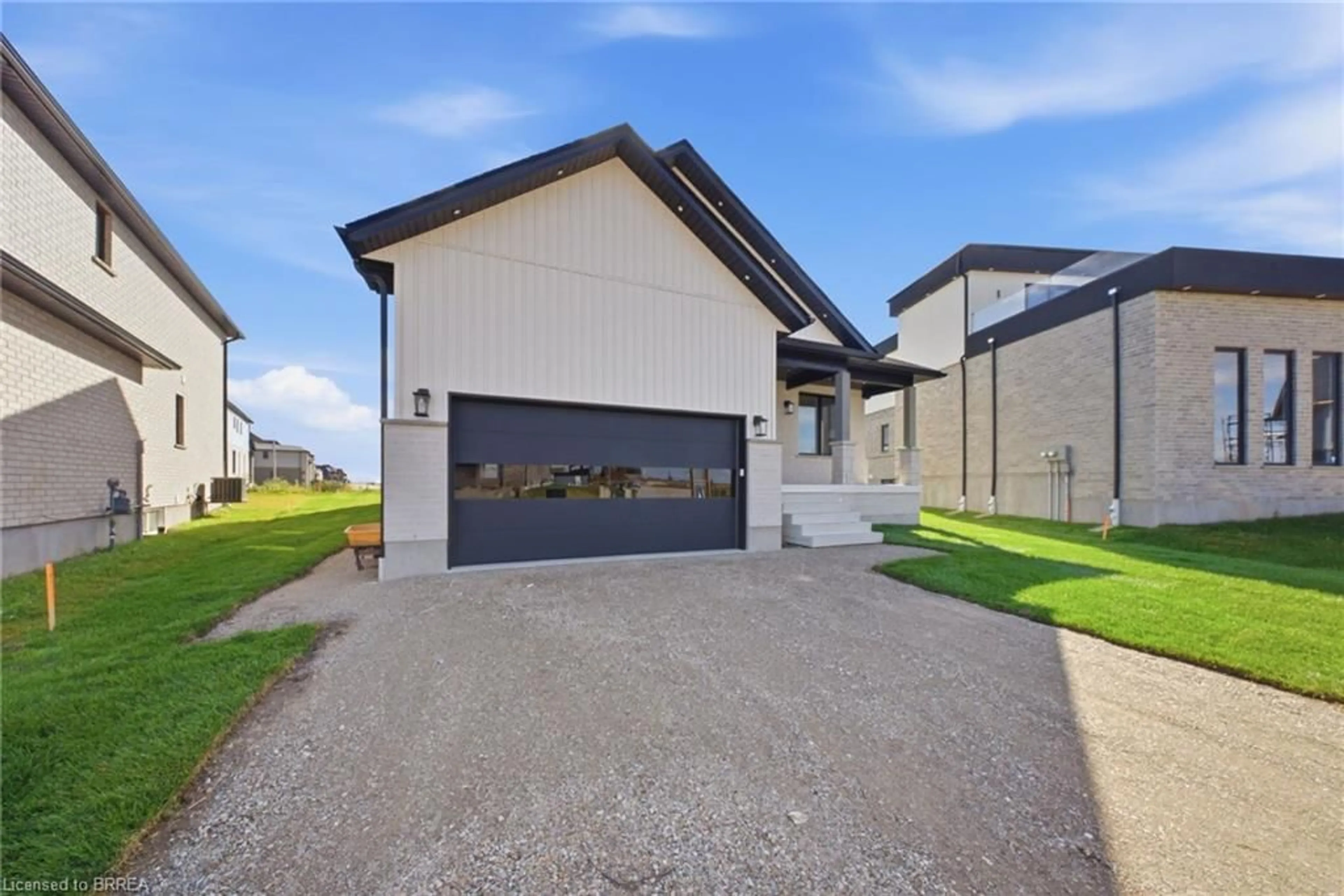 Indoor garage for LOT 18 Sass Cres, Paris Ontario N3L 0J3