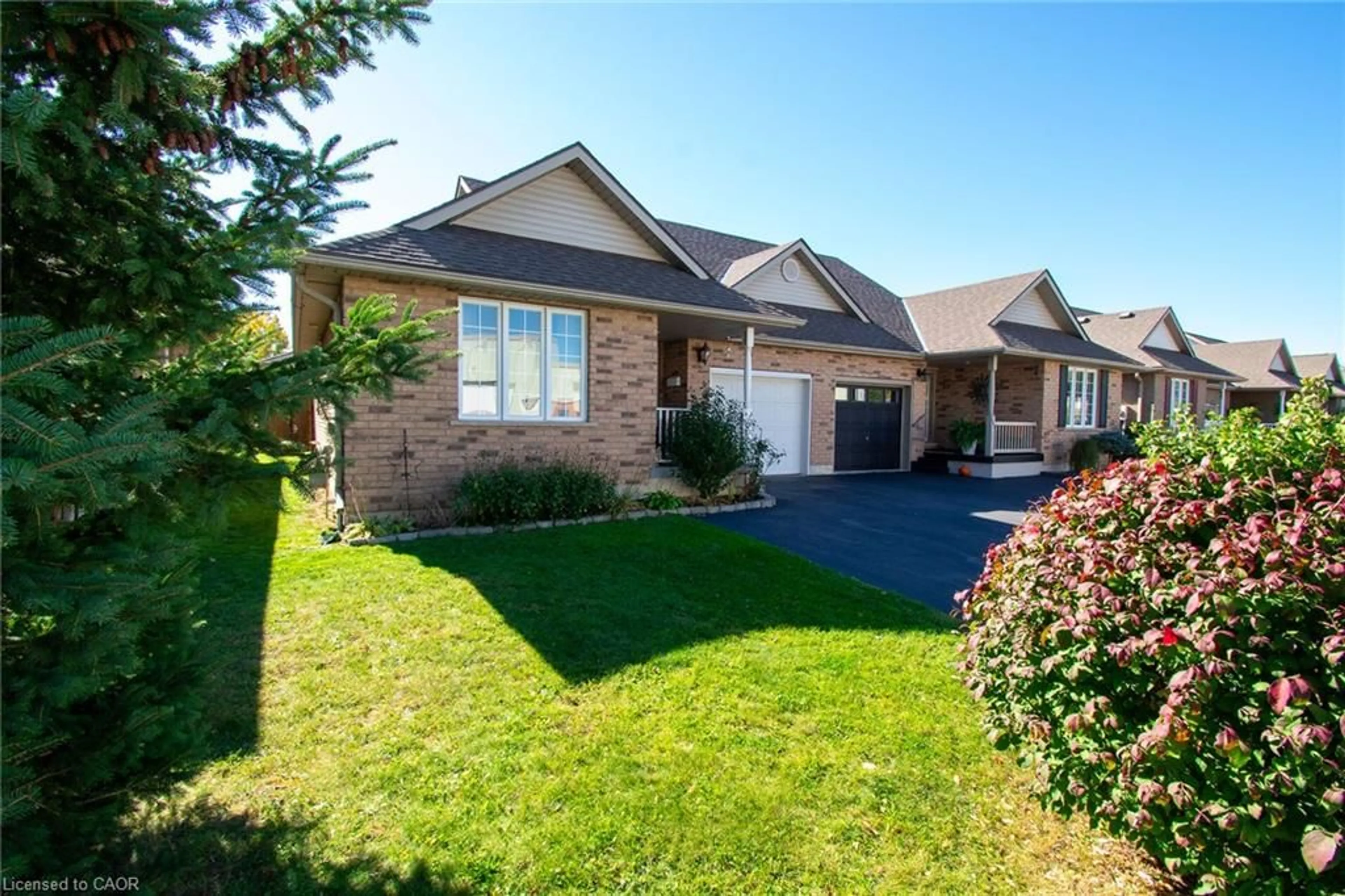 Home with brick exterior material, street for 124 Forest St, Dunnville Ontario N1A 1C1