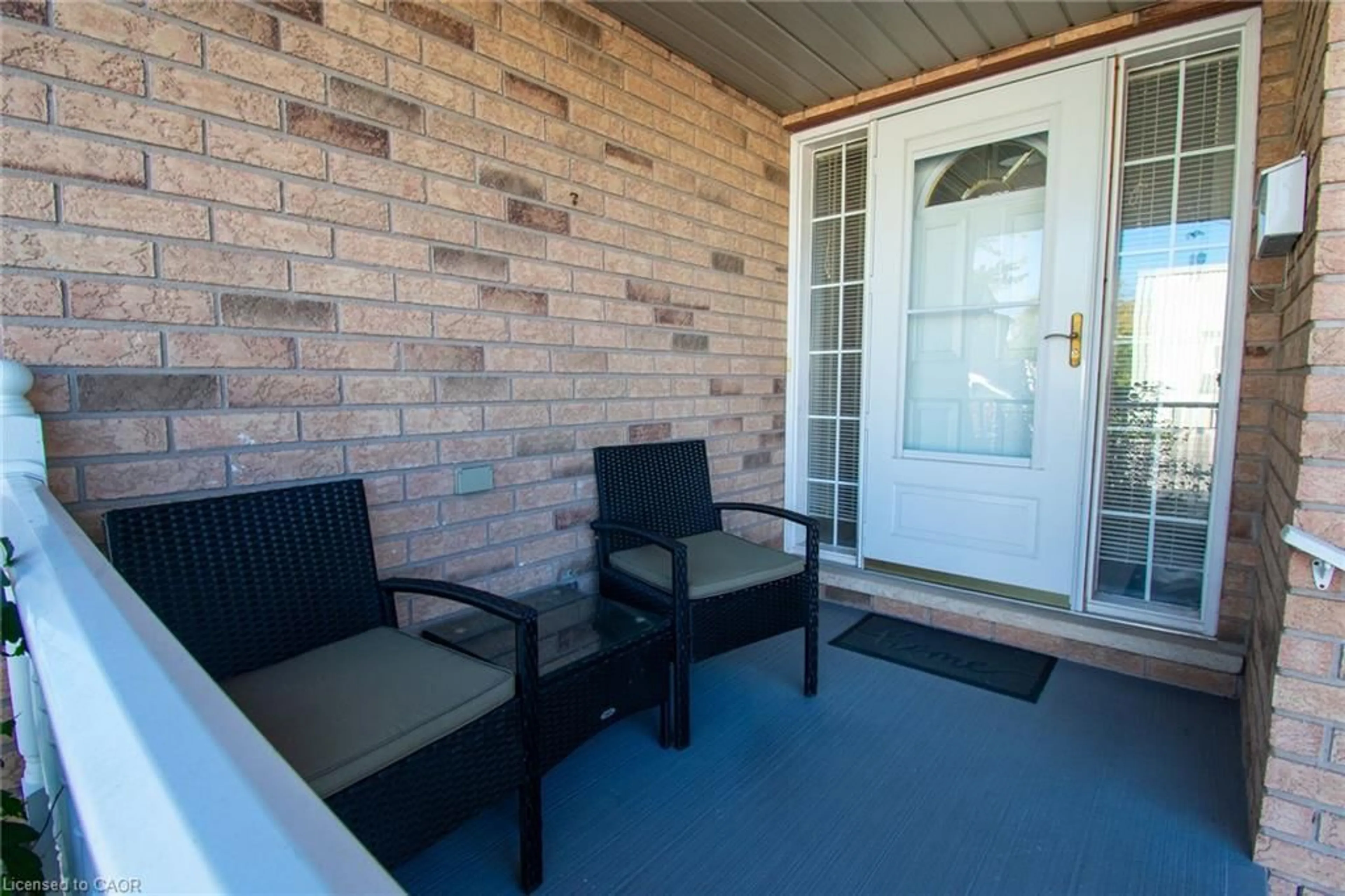 Patio, street for 124 Forest St, Dunnville Ontario N1A 1C1