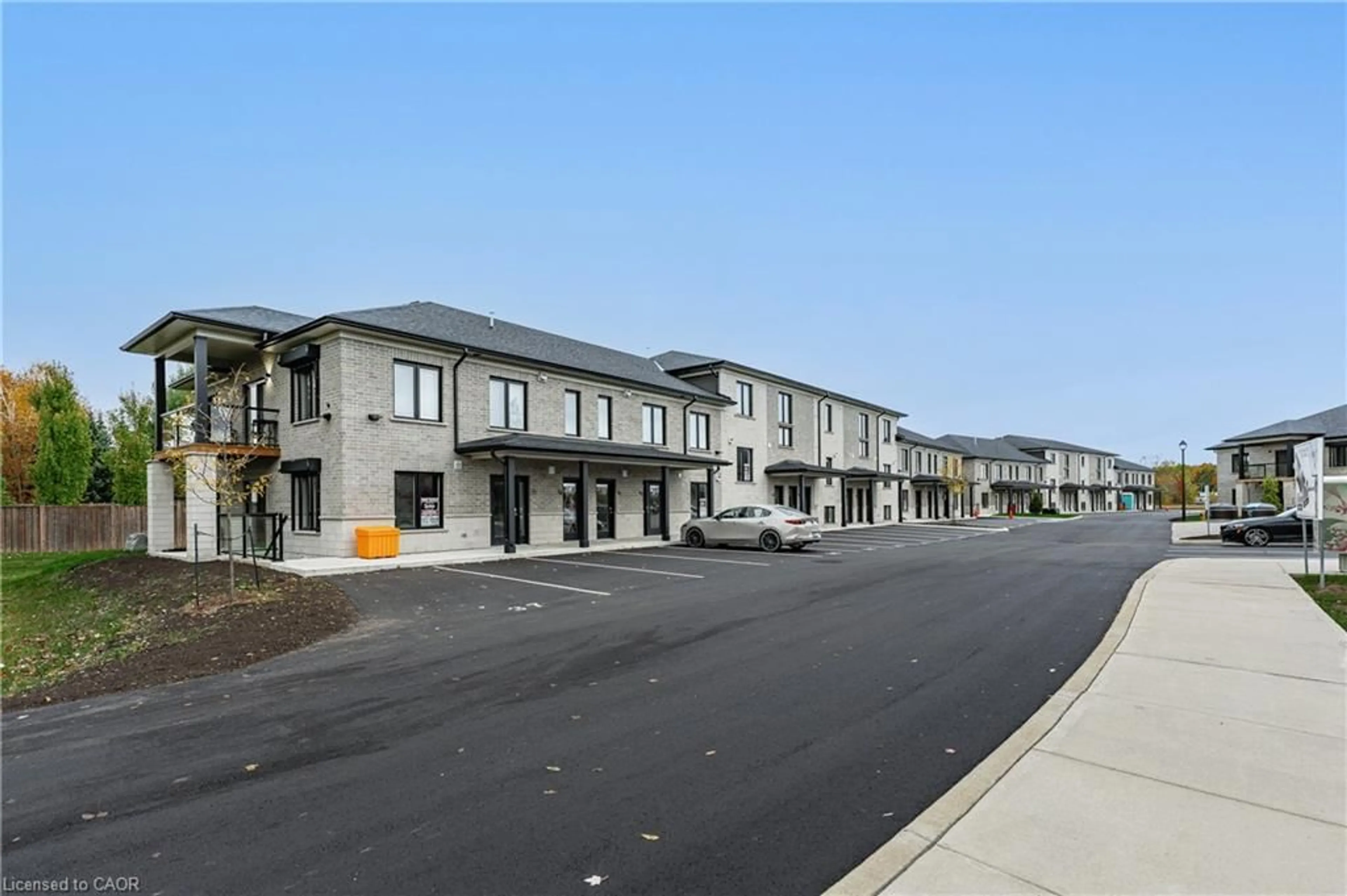 Patio, street for 3202 Vivian Line #44, Stratford Ontario N5A 0K6