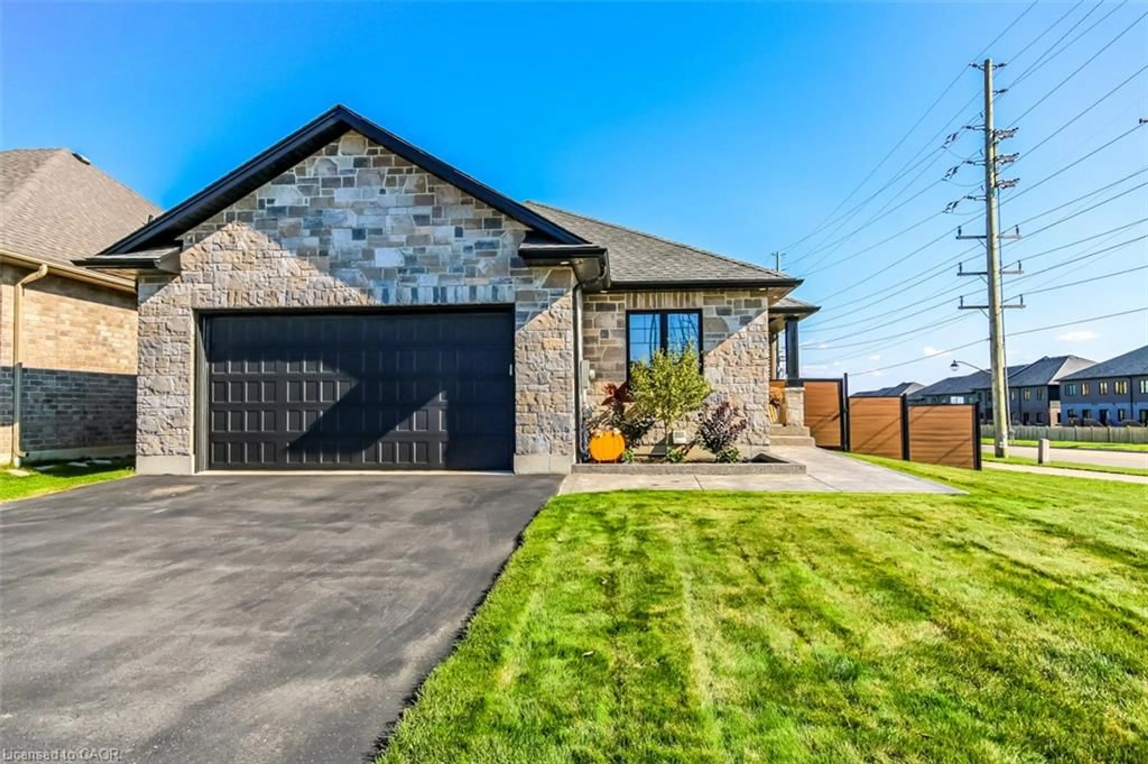 Home with brick exterior material, street for 30 Whiting Dr, Paris Ontario N3L 0H3