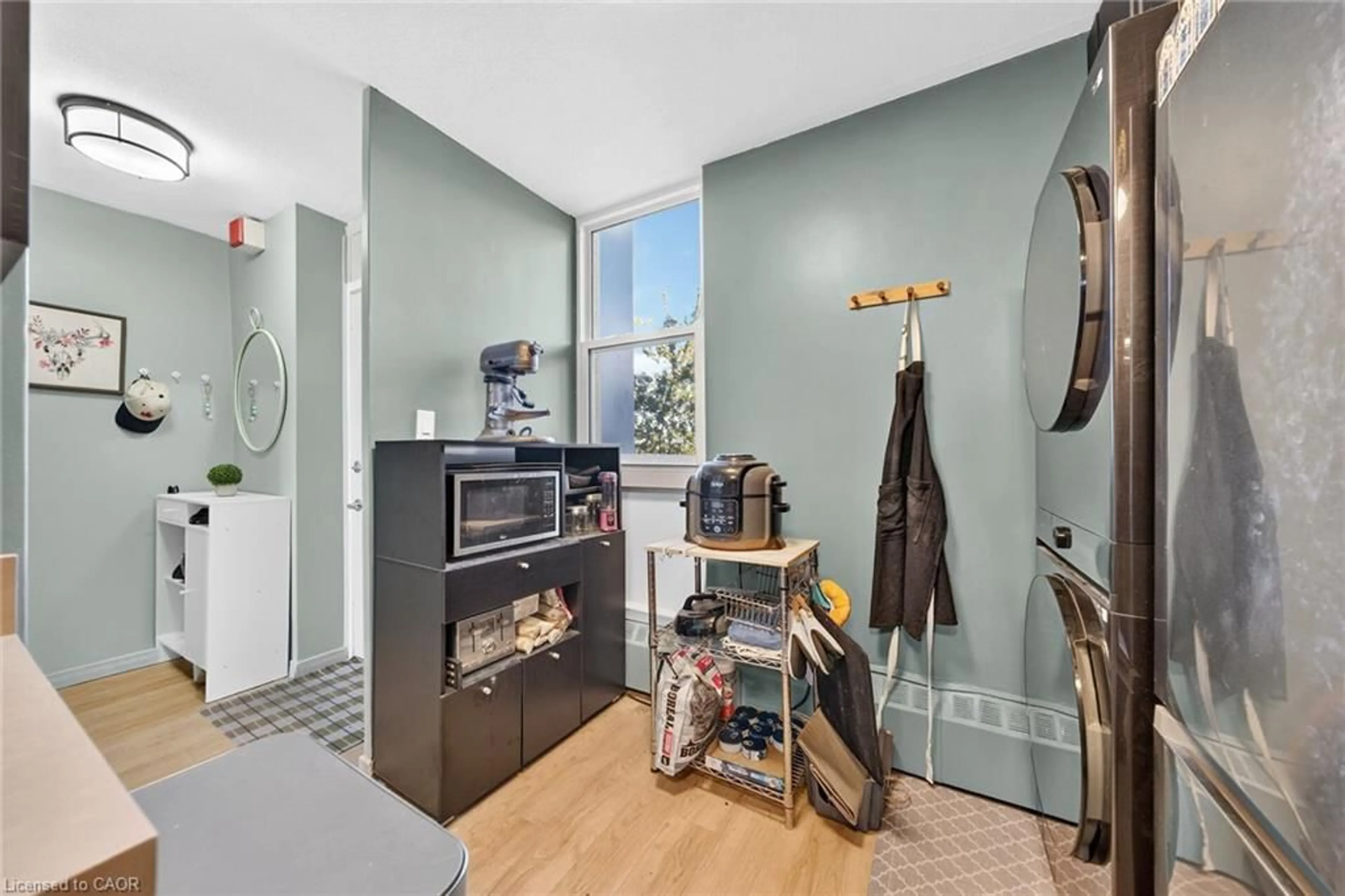 Laundry room for 350 Quigley Rd #543, Hamilton Ontario L8K 5N2