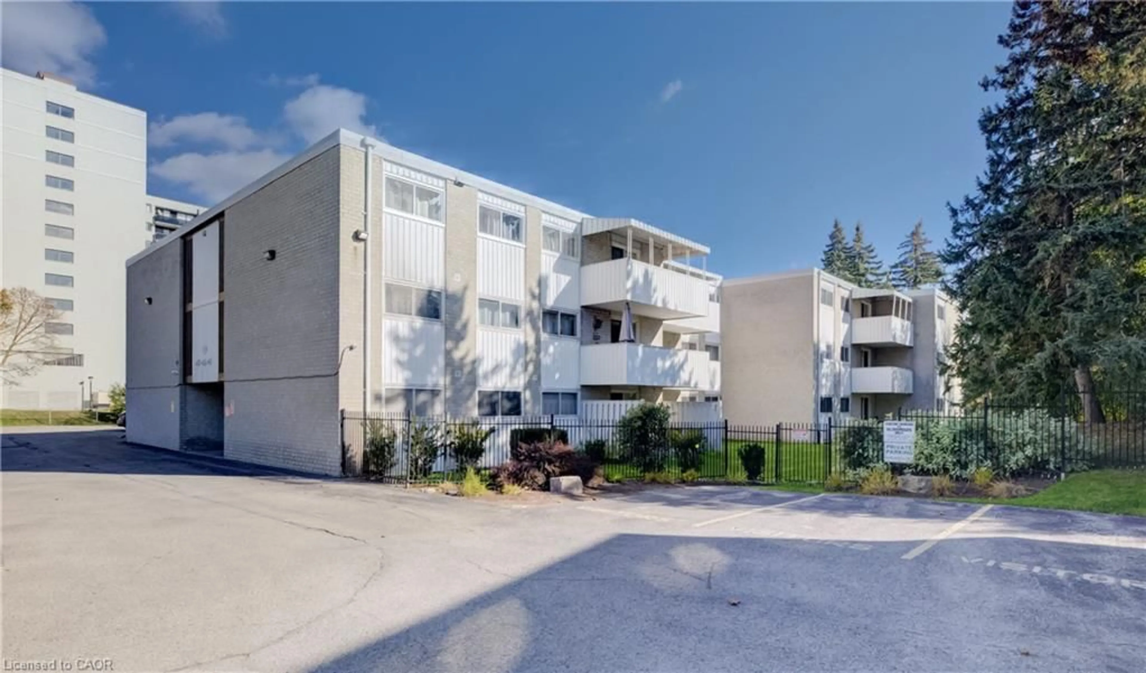 Unknown for 24 Mooregate Cres #202, Kitchener Ontario N2M 2G1