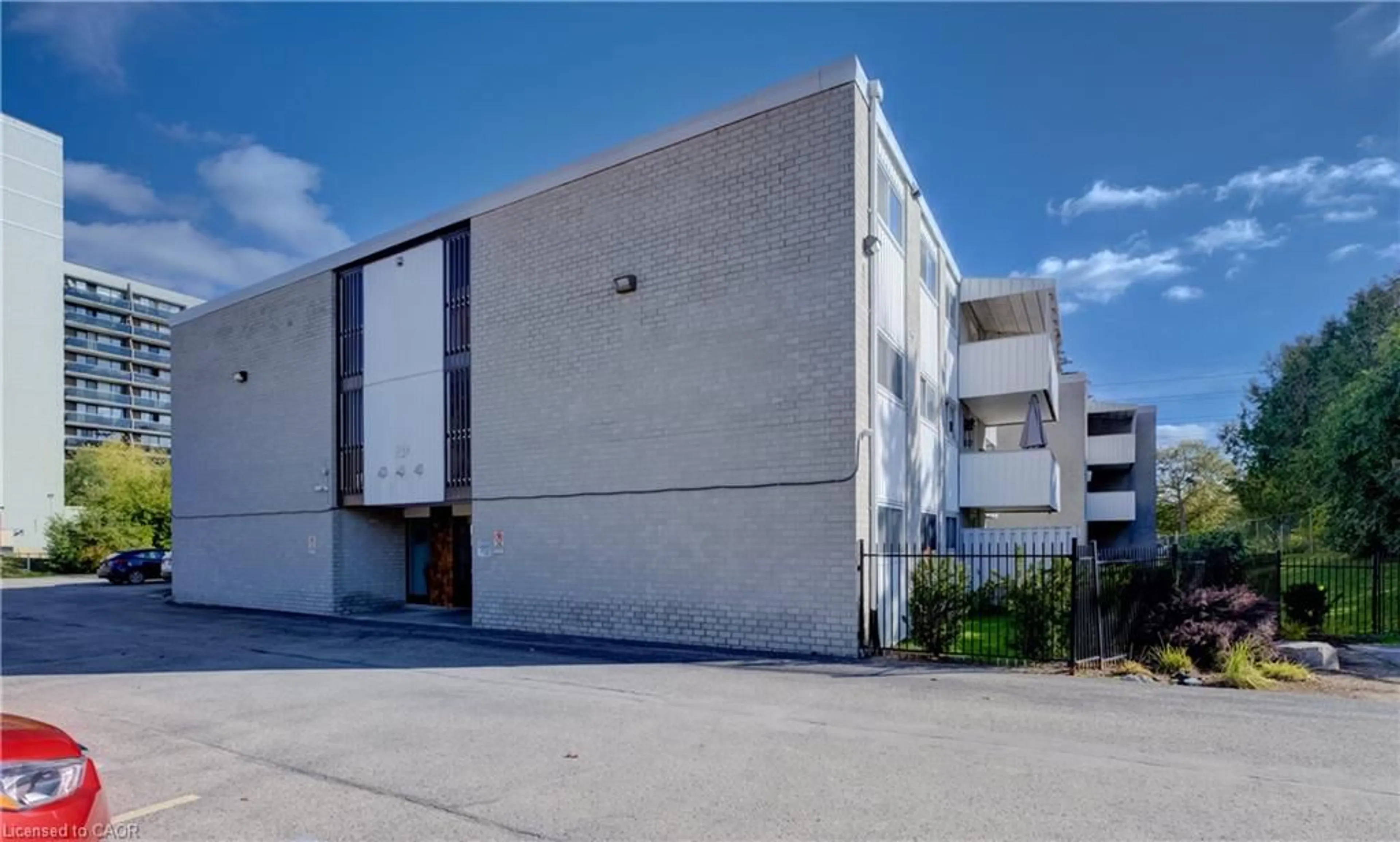 Unknown for 24 Mooregate Cres #202, Kitchener Ontario N2M 2G1