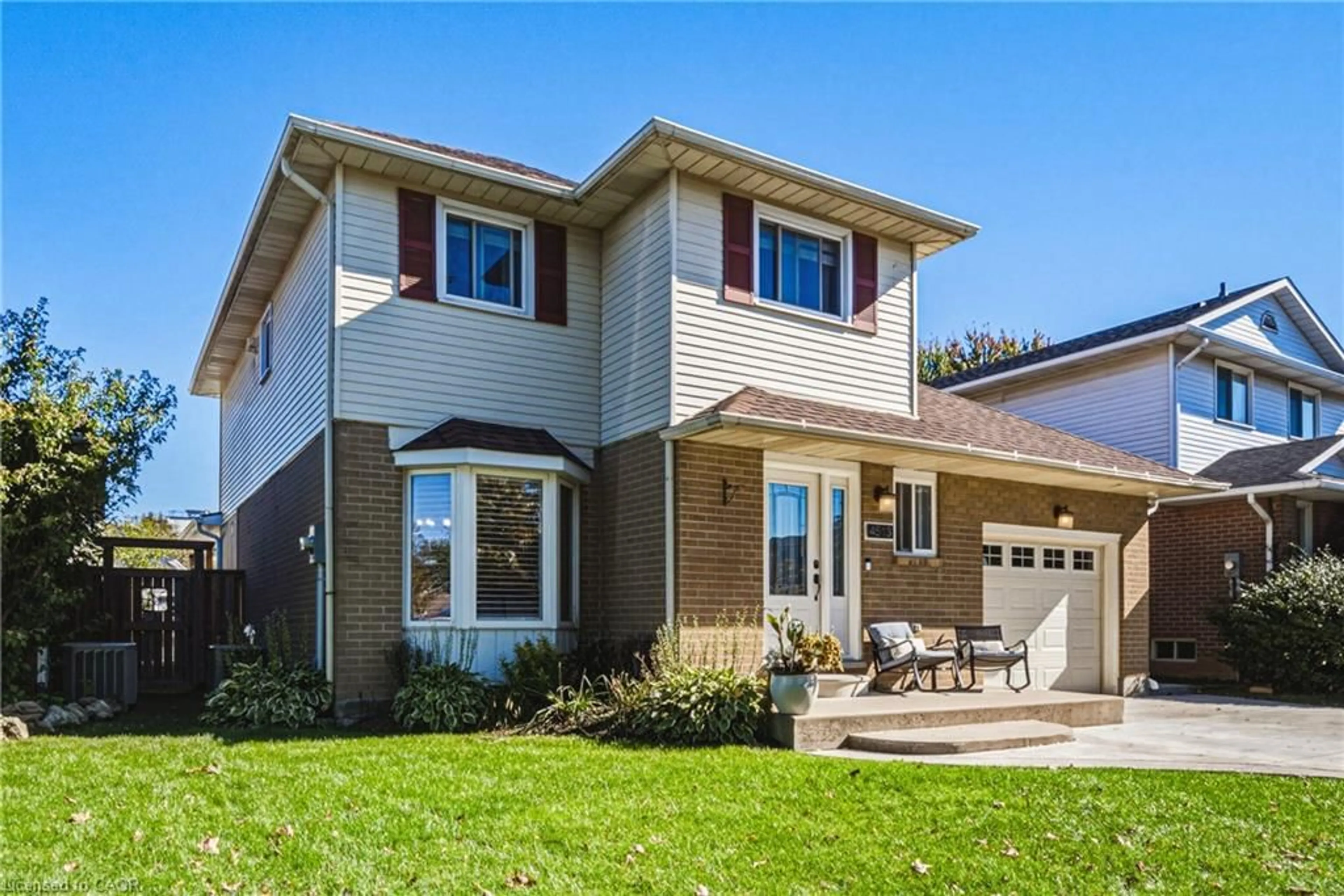 Home with brick exterior material, street for 4513 Cedarbrook Lane, Lincoln Ontario L0R 1B5