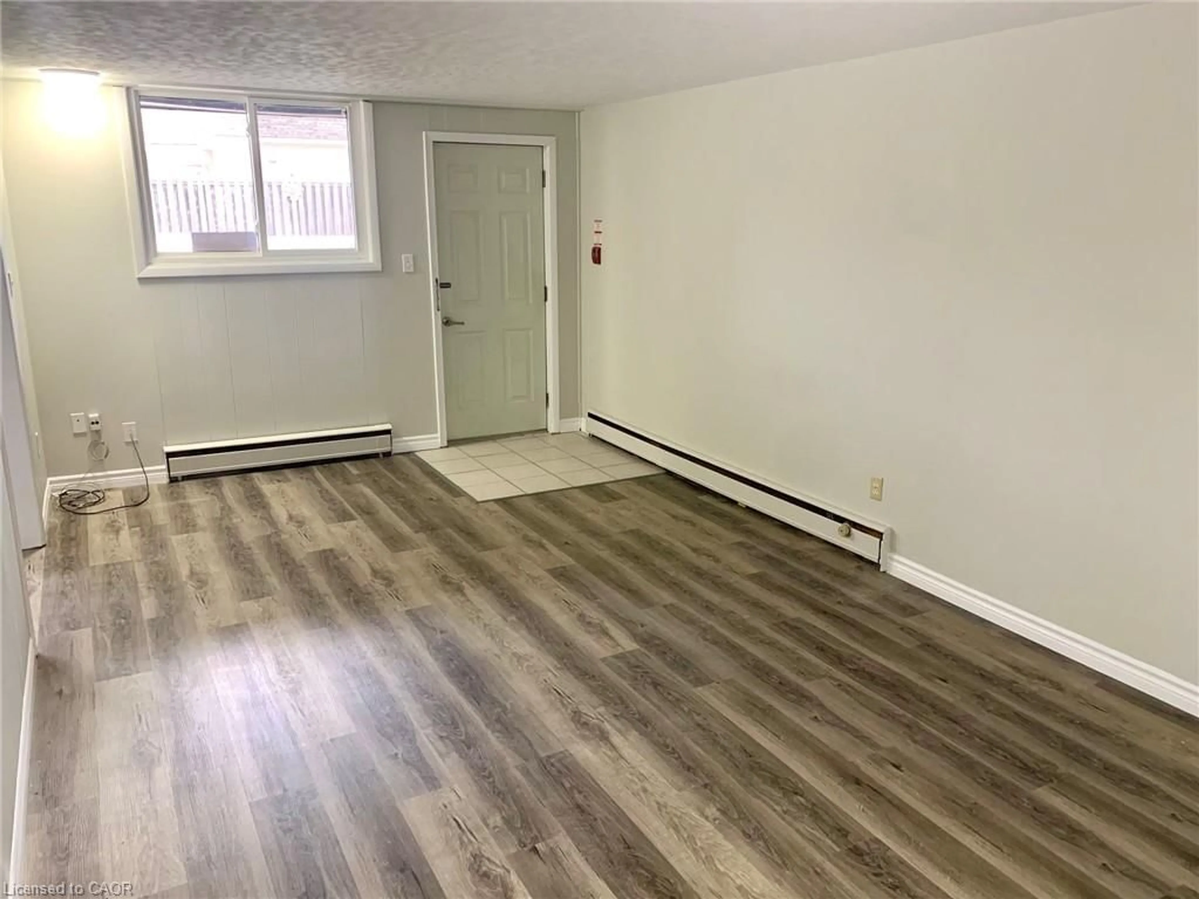 A pic of a room for 127 Ann St, Kitchener Ontario N2B 1Y2