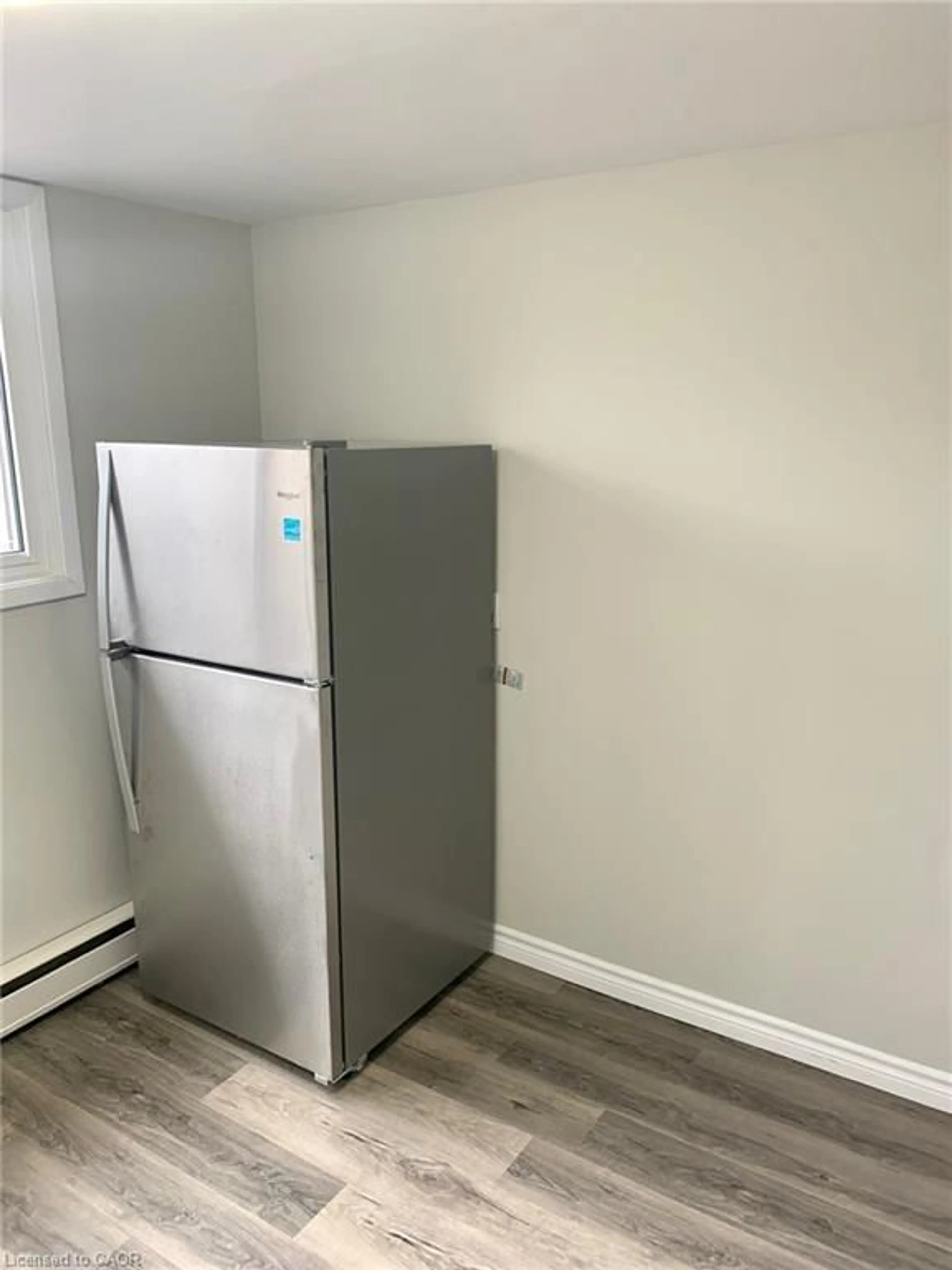 A pic of a room for 127 Ann St, Kitchener Ontario N2B 1Y2