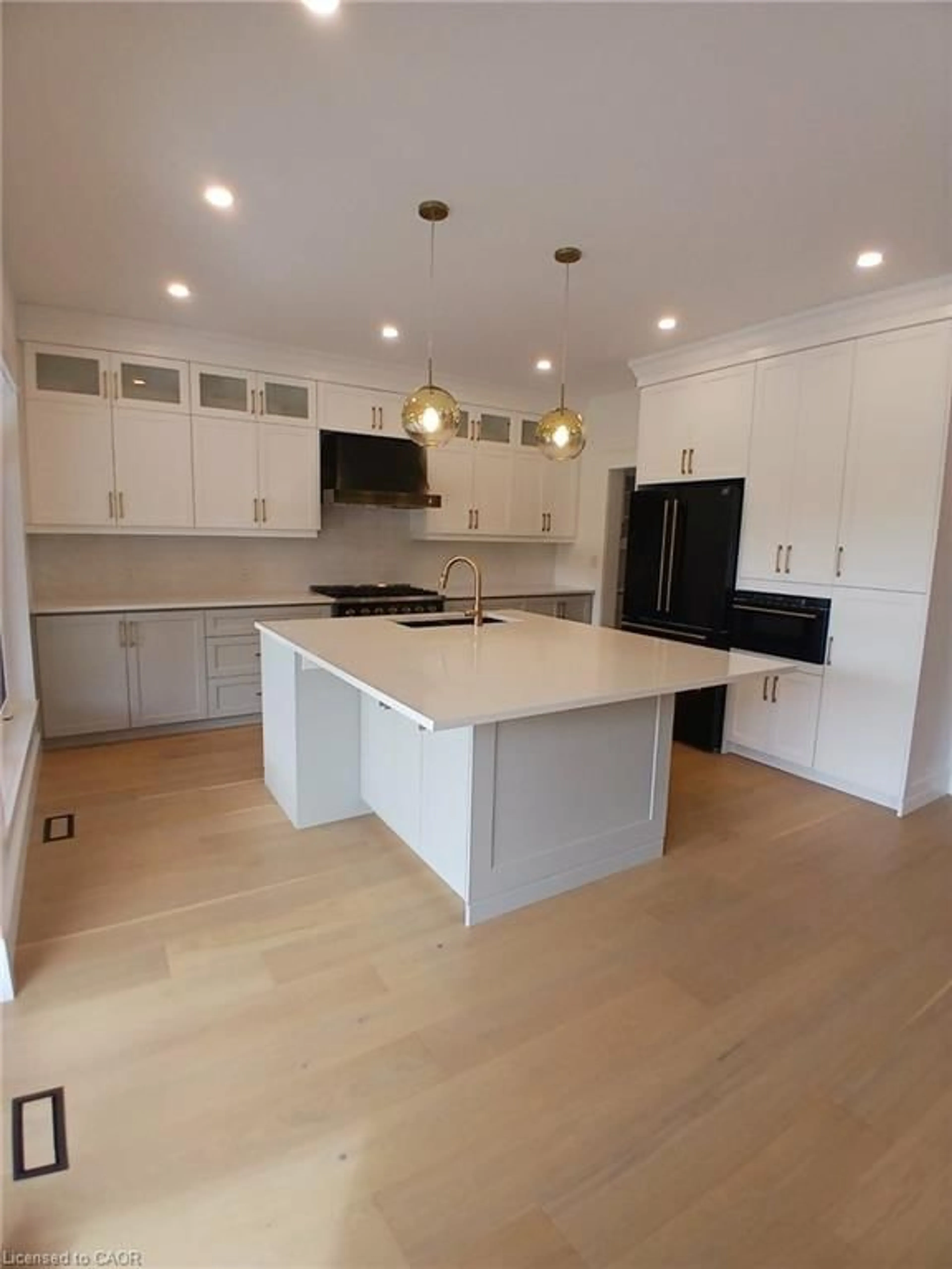 Open concept kitchen, wood/laminate floor for 143 Margaret Ave, Stoney Creek Ontario L8G 3G7