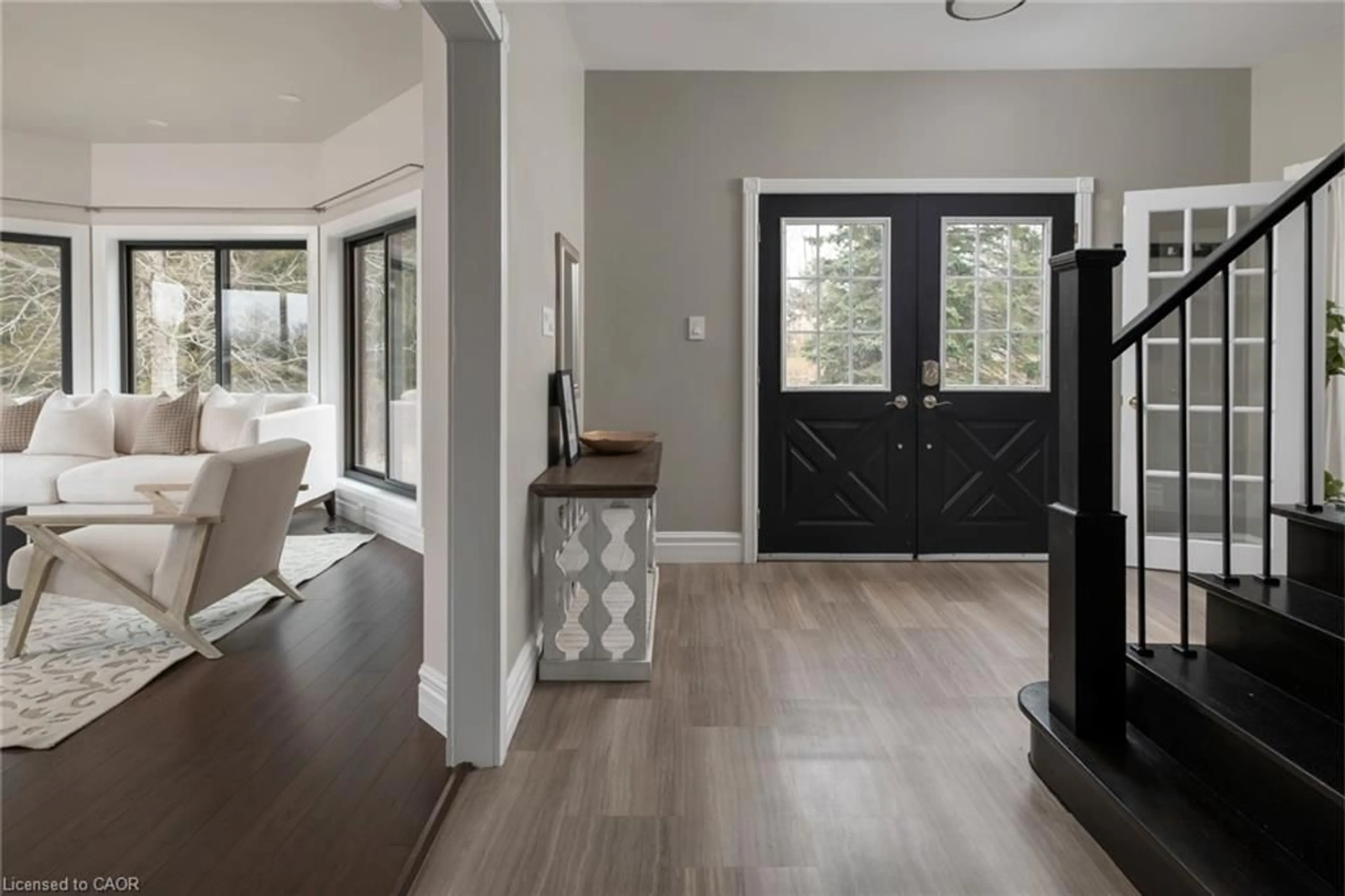 Indoor entryway for 9343 Wellington Rd 22, Wellington Ontario N0B 1Z0