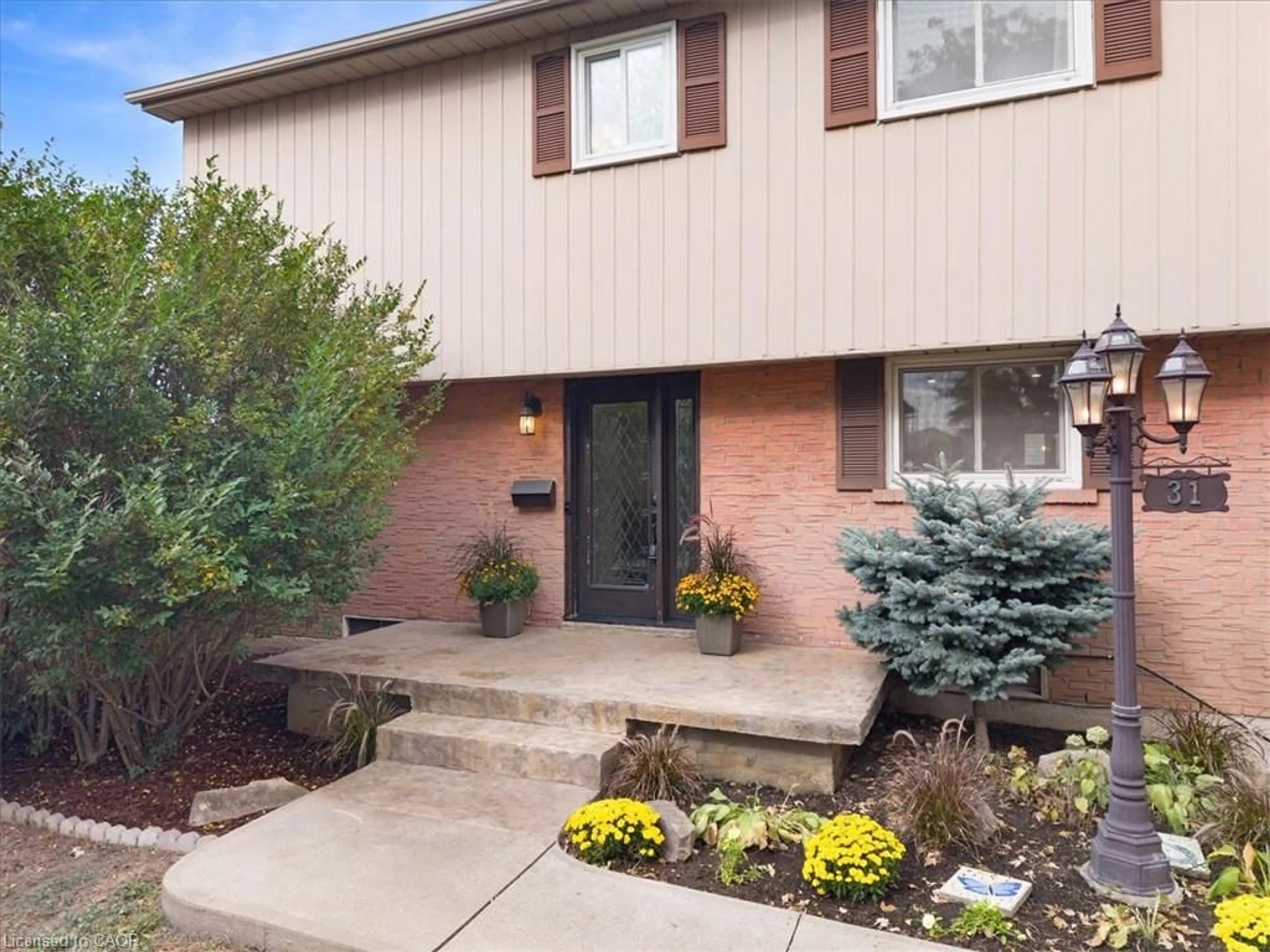 Home with brick exterior material, street for 31 Berrisfield Cres, Hamilton Ontario L8T 4X1