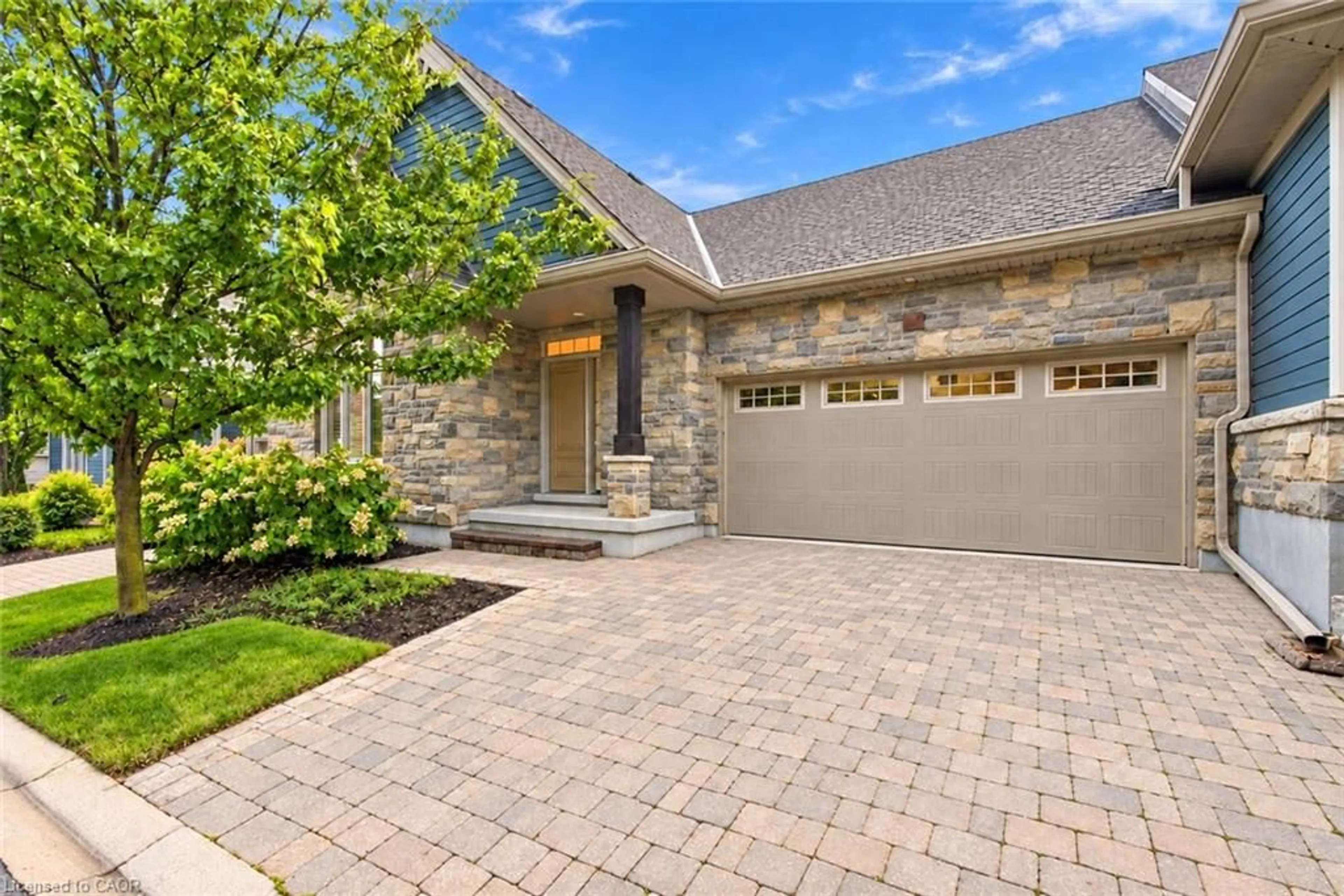 Home with brick exterior material, street for 3 Hillside Dr, Niagara-on-the-Lake Ontario L0S 1P0