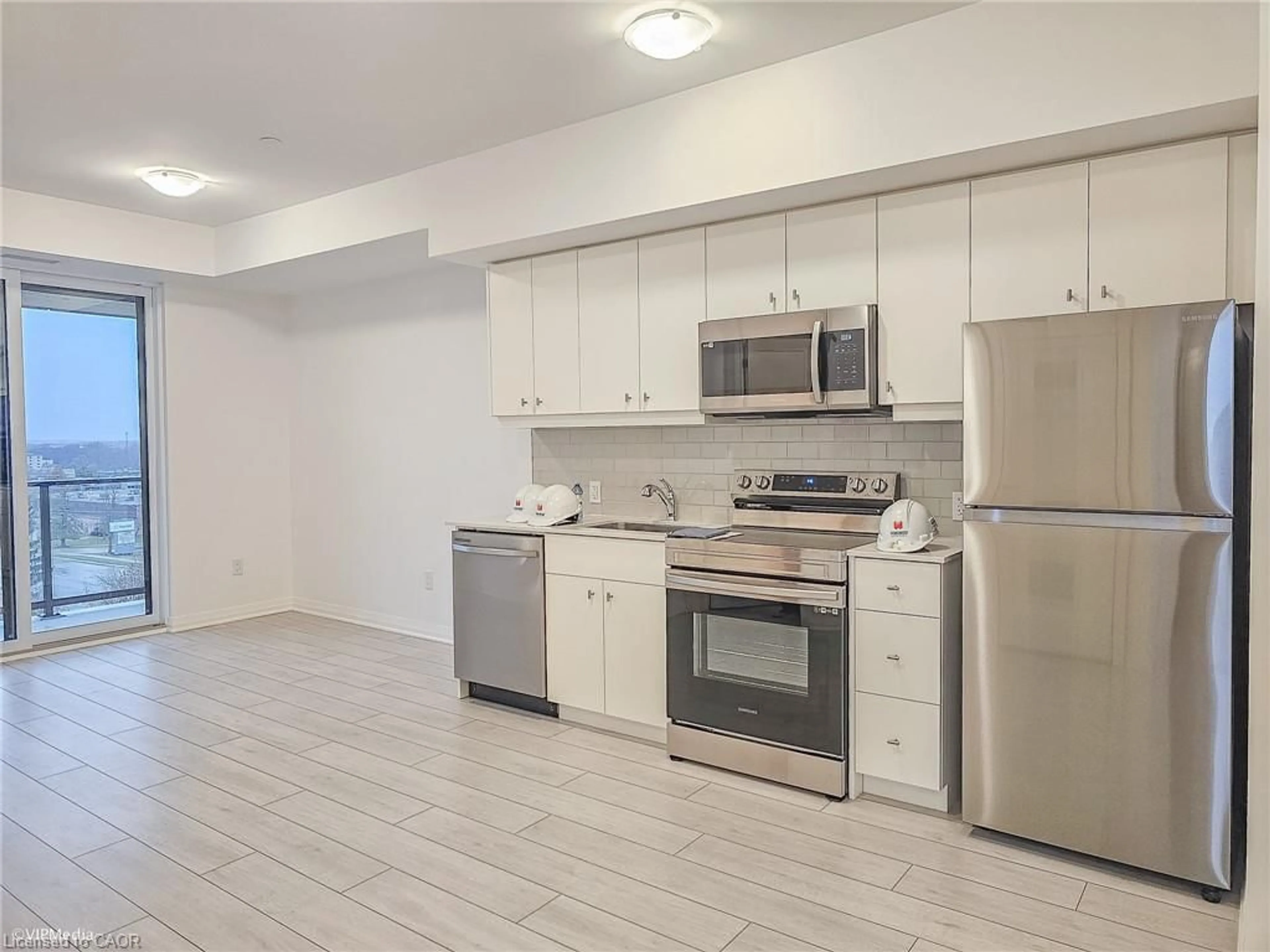 Standard kitchen, unknown for 101 Golden Eagle Rd #604, Waterloo Ontario N2V 1C3