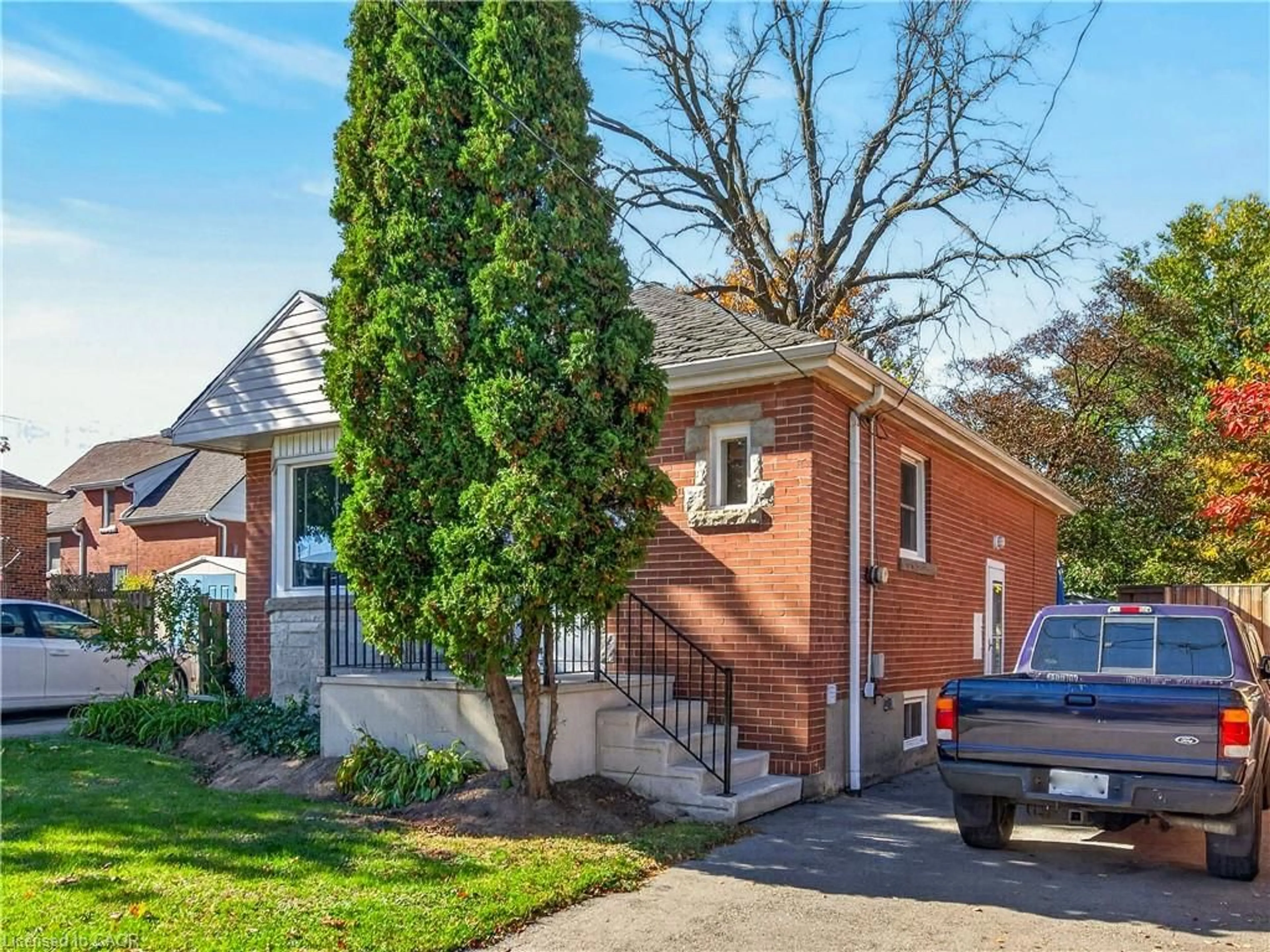 Home with brick exterior material, street for 304 East 19th St, Hamilton Ontario L9A 4S7