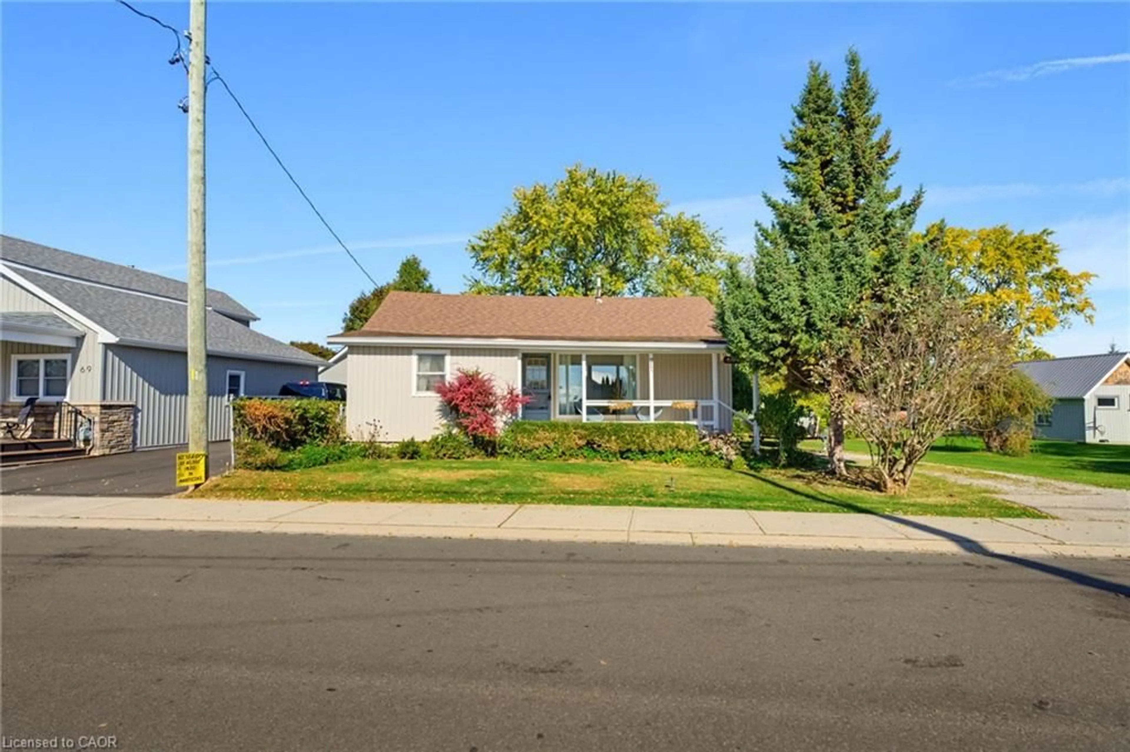 Home with vinyl exterior material, street for 71 Brown St, Port Dover Ontario N0A 1N7