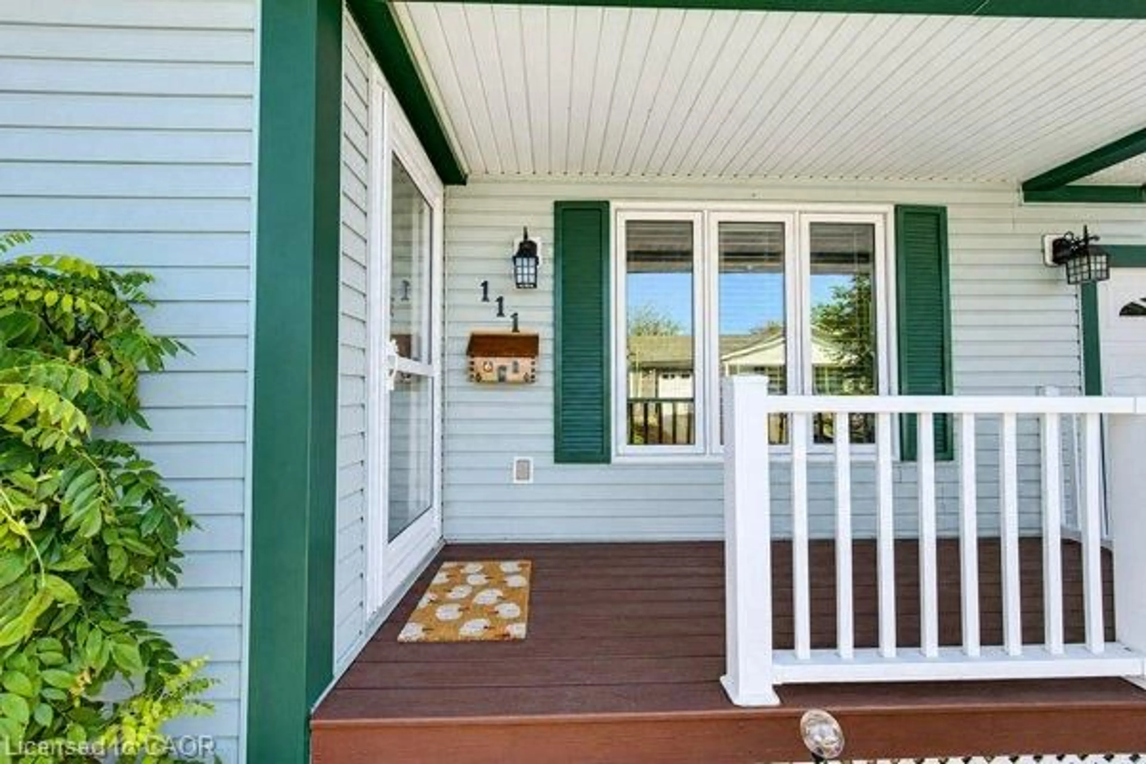 Home with vinyl exterior material, water/lake/river/ocean view for 111 Clarene Ave, Waterloo Ontario N2J 4G8