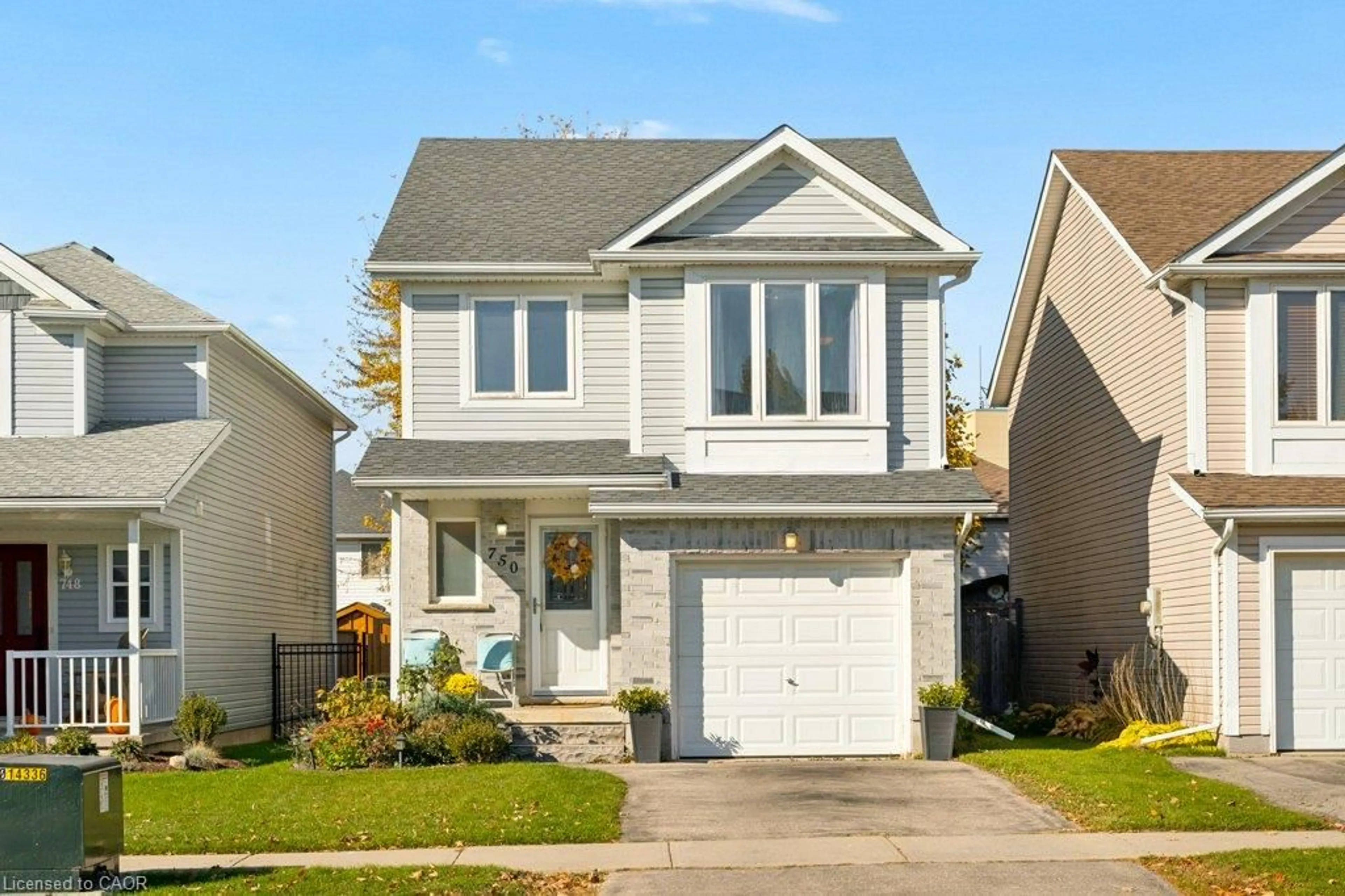 Home with vinyl exterior material, street for 750 Angler Way, Waterloo Ontario N2K 4L7
