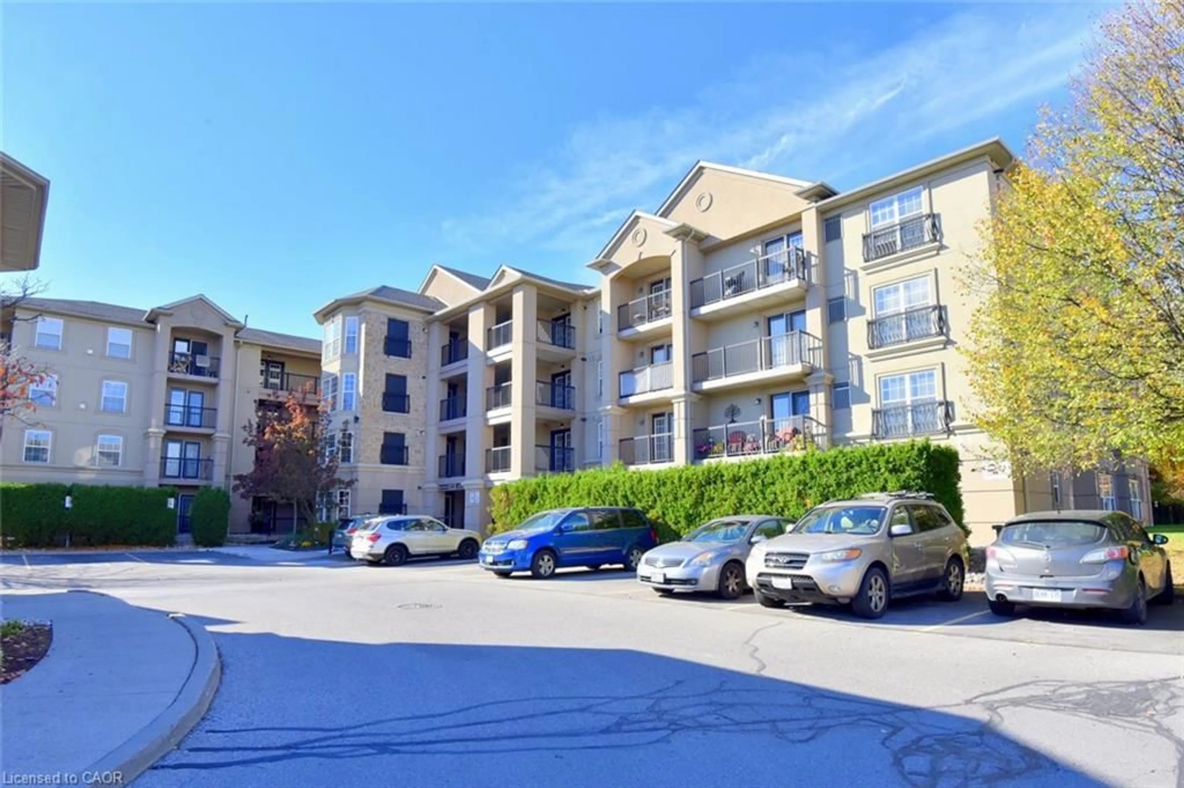 A pic from outside/outdoor area/front of a property/back of a property/a pic from drone, unknown for 2085 Appleby Line #412, Burlington Ontario L7L 7G8