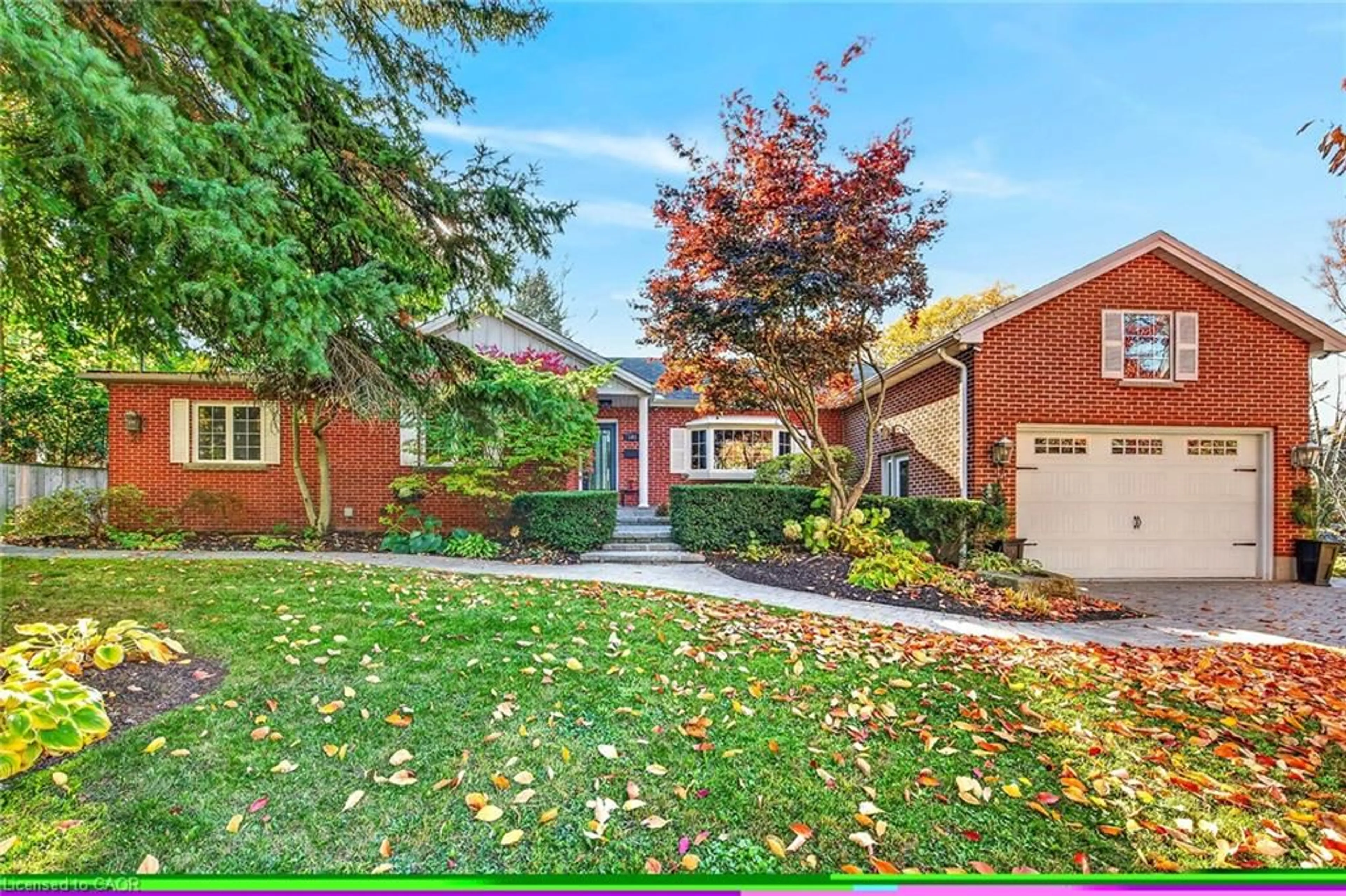 Home with brick exterior material, street for 102 Lovers Lane, Ancaster Ontario L9G 1G7