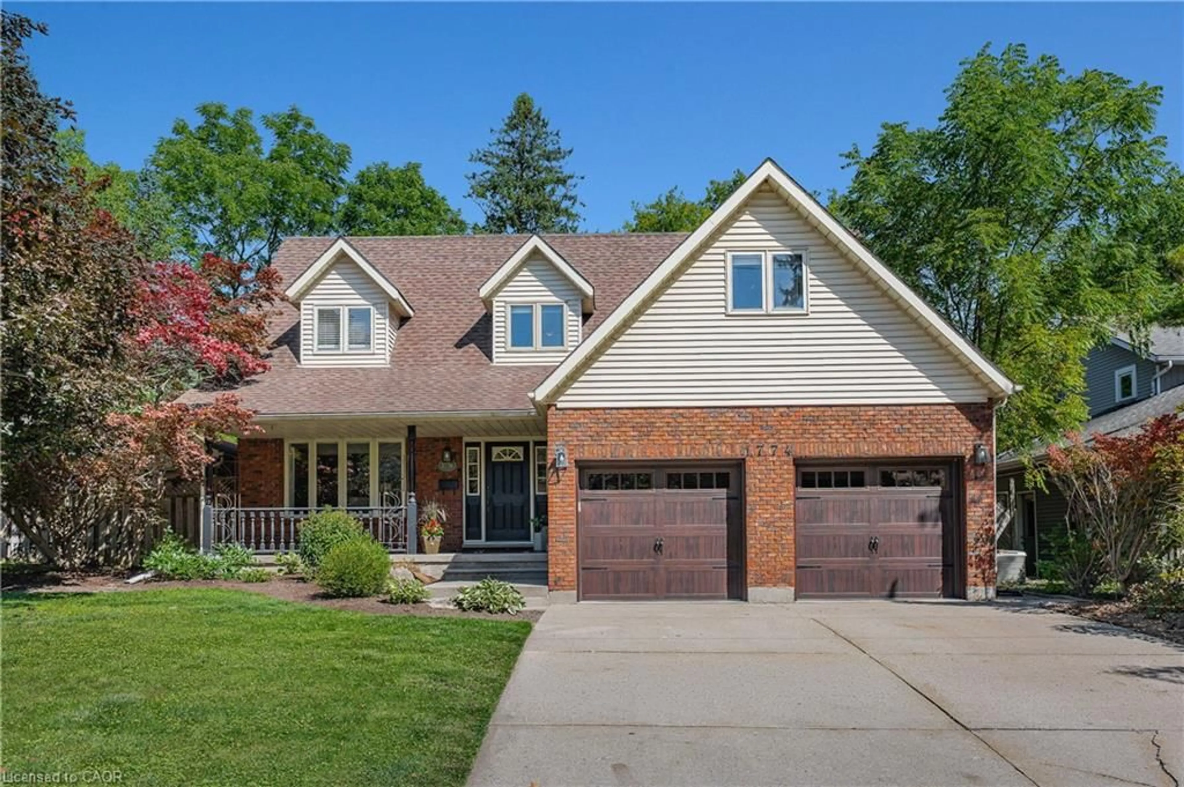 Home with brick exterior material, street for 1774 Old Mill Rd, Kitchener Ontario N2P 1Z5