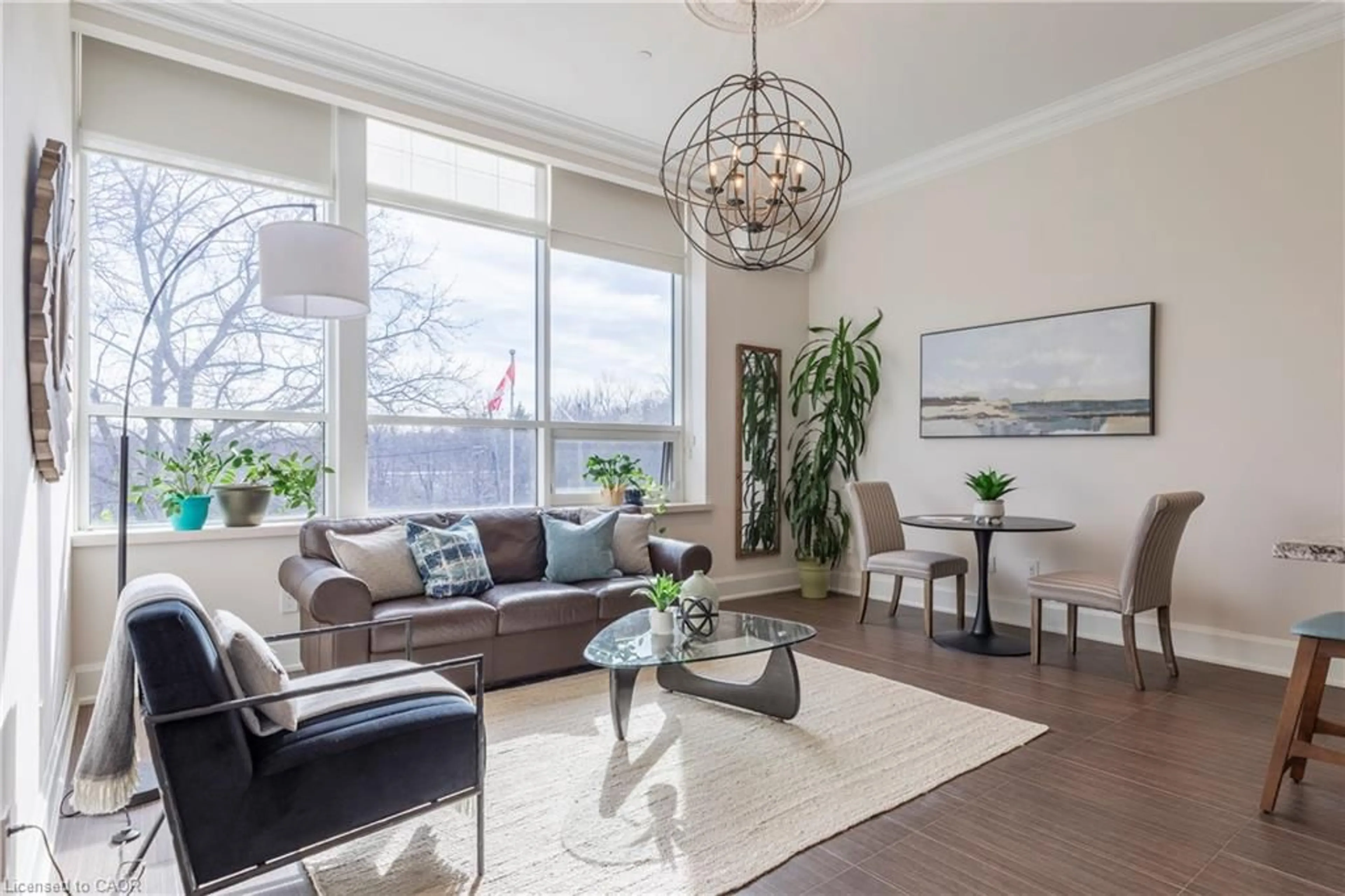 Living room with furniture, unknown for 397 King St #207, Dundas Ontario L9H 1W9