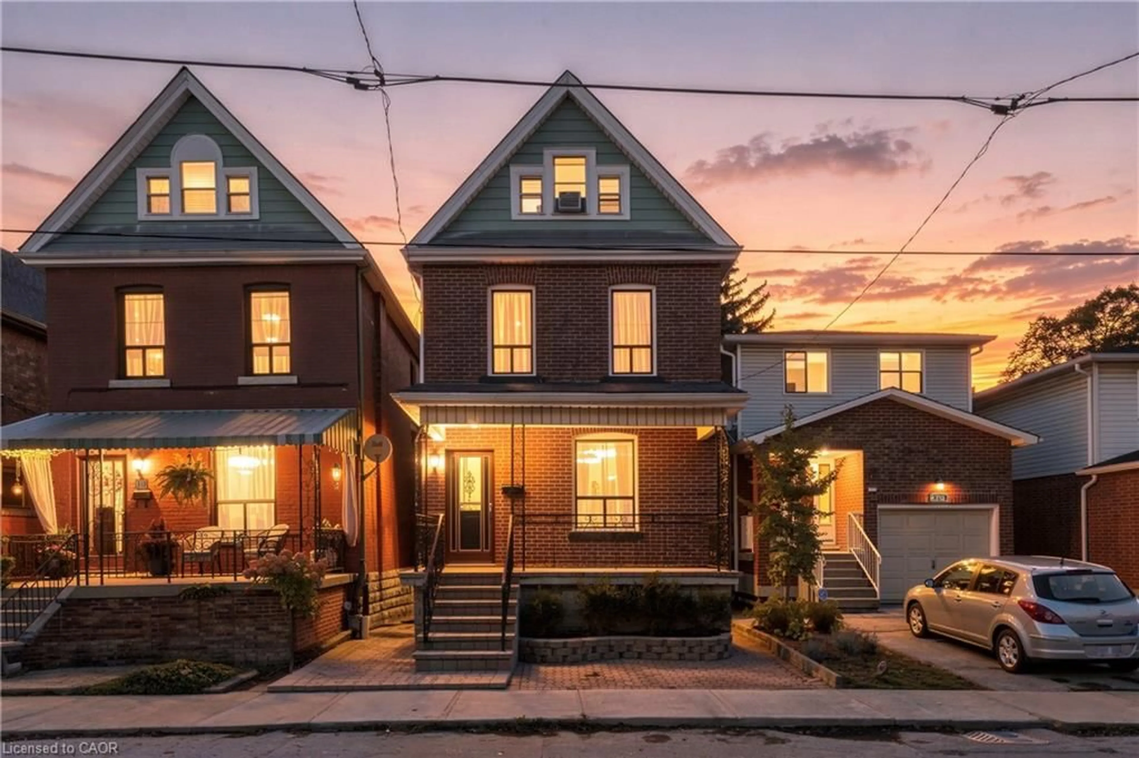 Home with brick exterior material, street for 316 Bold St, Hamilton Ontario L8P 1W4