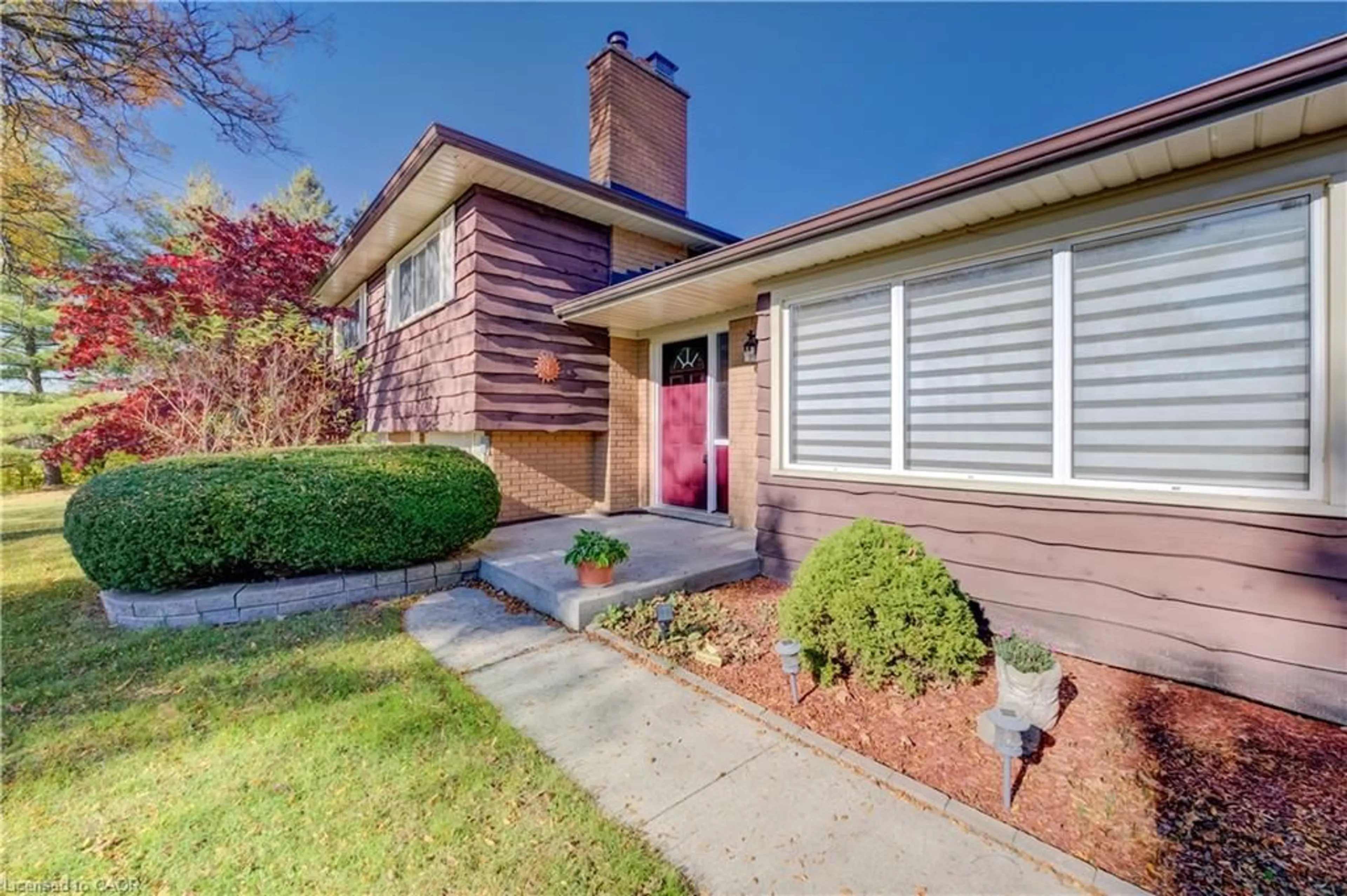 Home with brick exterior material, street for 499 East River Rd, Glen Morris Ontario N0B 1W0