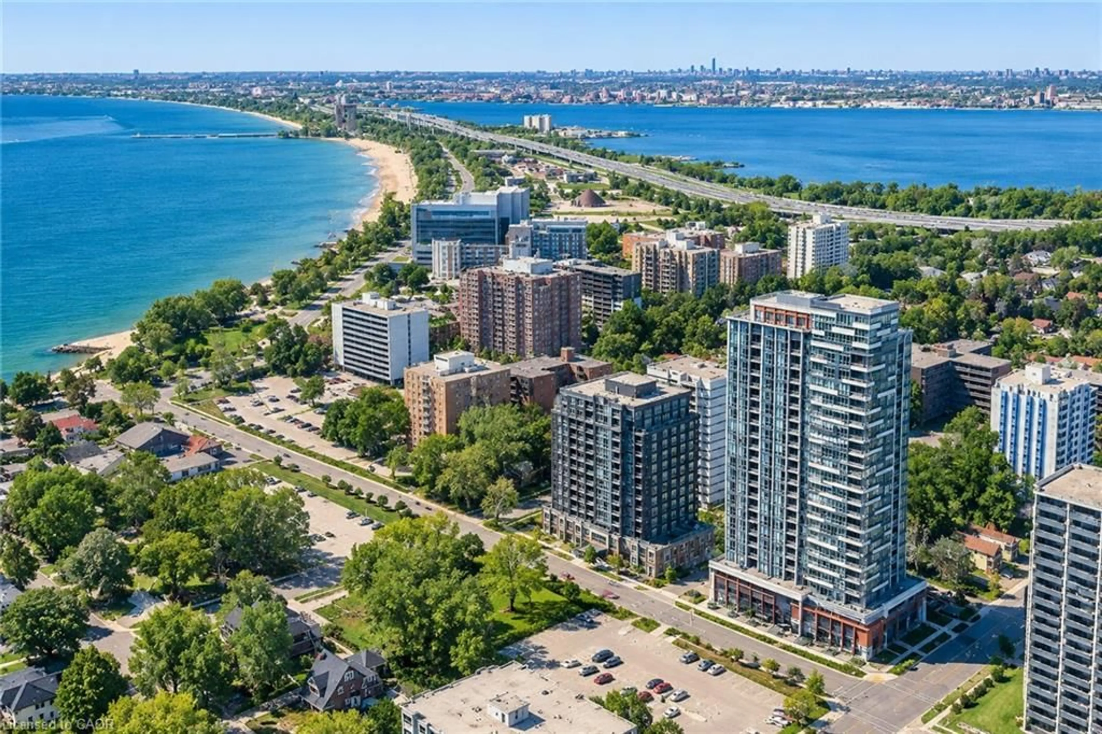 A pic from outside/outdoor area/front of a property/back of a property/a pic from drone, water/lake/river/ocean view for 500 Brock Ave #909, Halton Ontario L7S 0A5