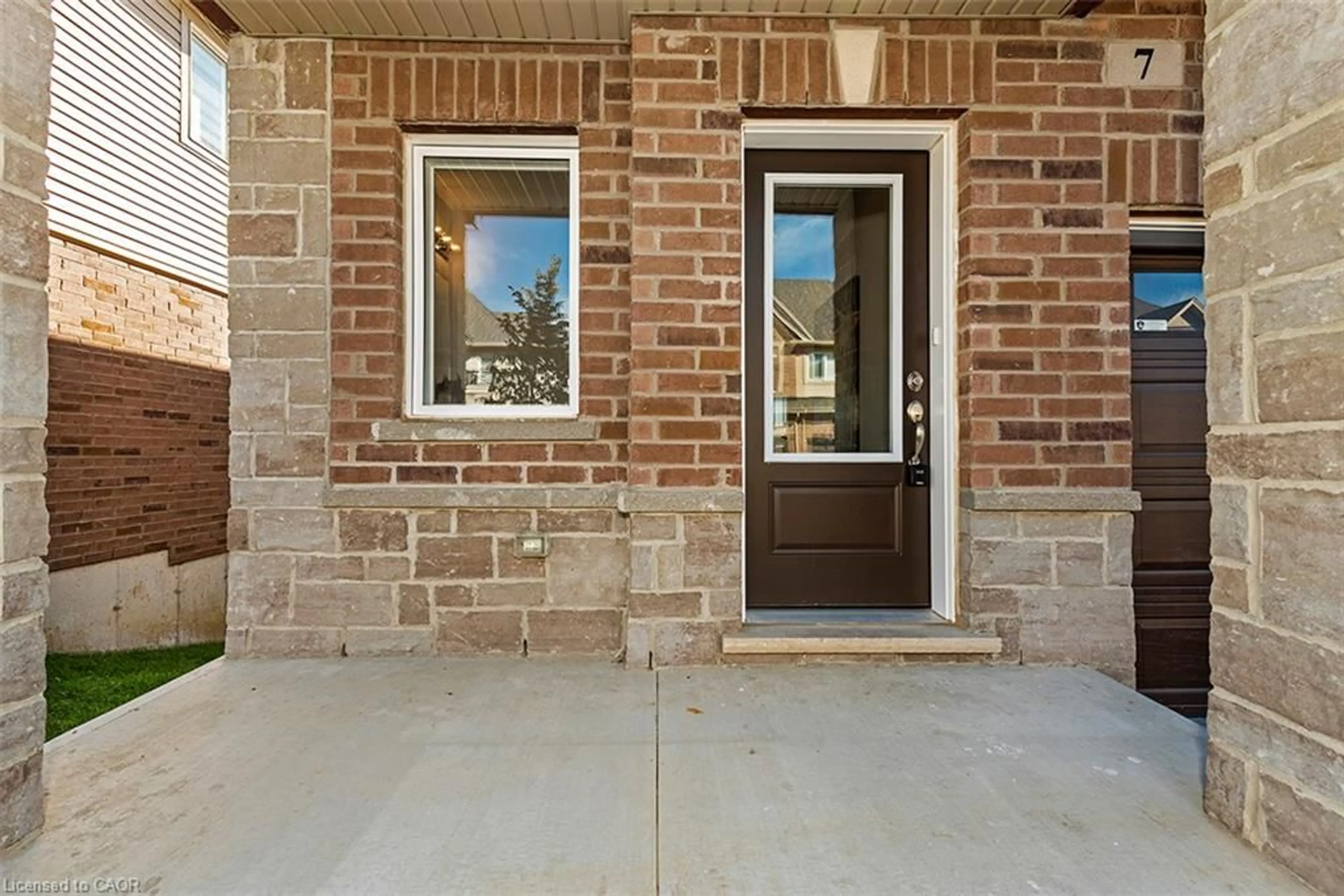 Unknown for 205 Thames Way #7, Mount Hope Ontario L0R 1W0
