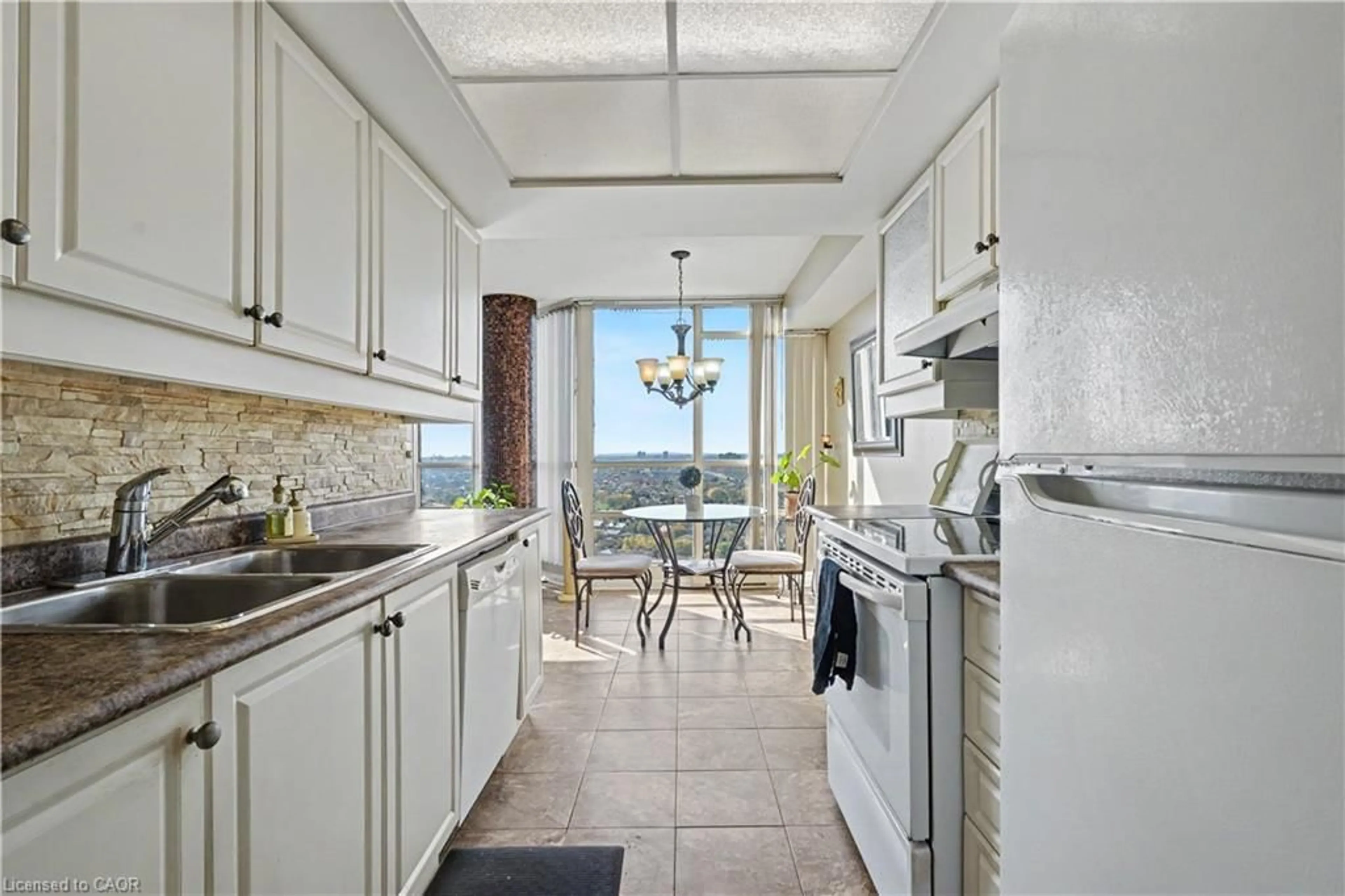 Standard kitchen, ceramic/tile floor for 45 Kingsbridge Garden Cir #2407, Mississauga Ontario L5R 3K4