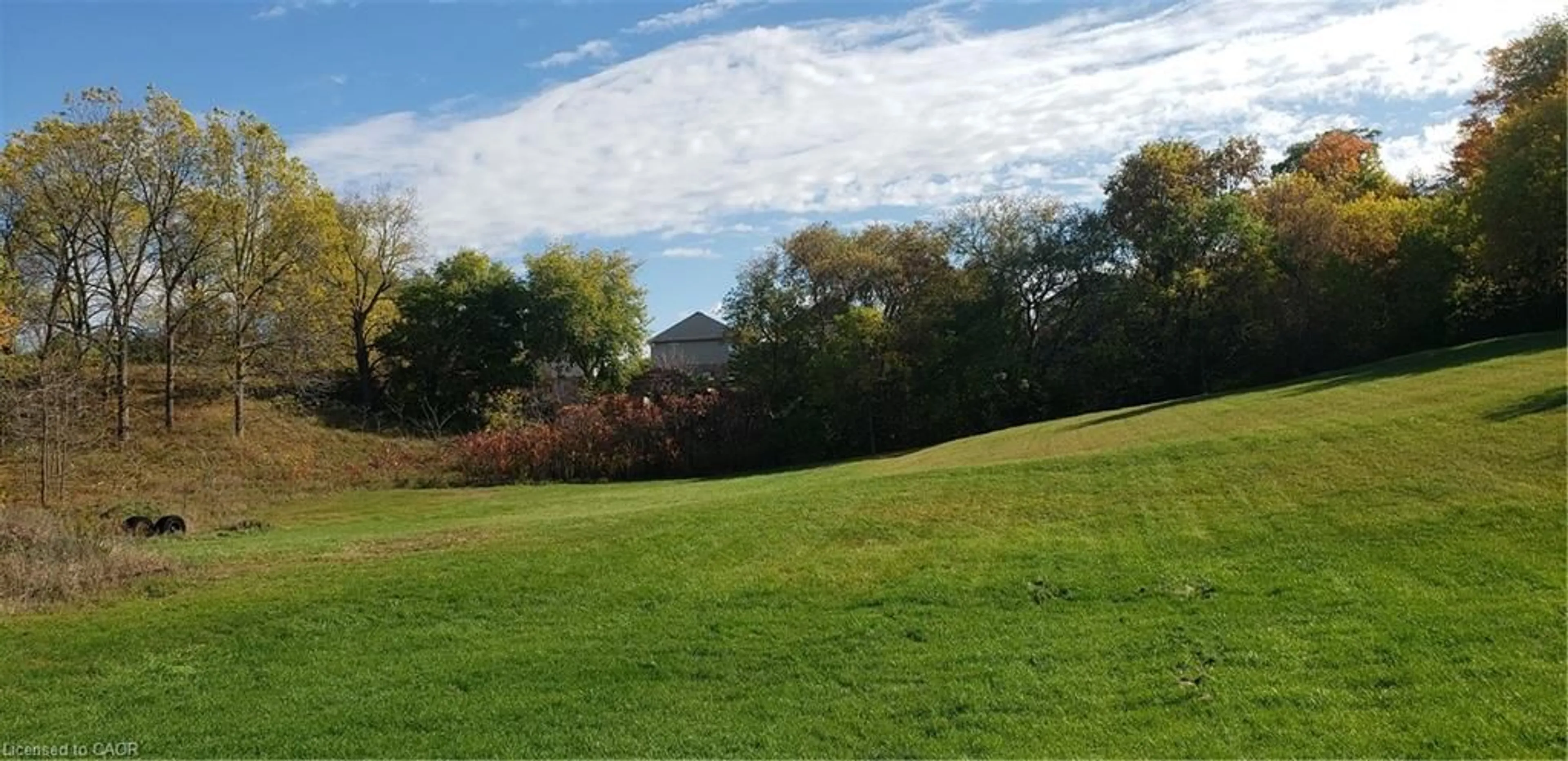 Blurry image for 404 River Rd, Cambridge Ontario N3C 2B7