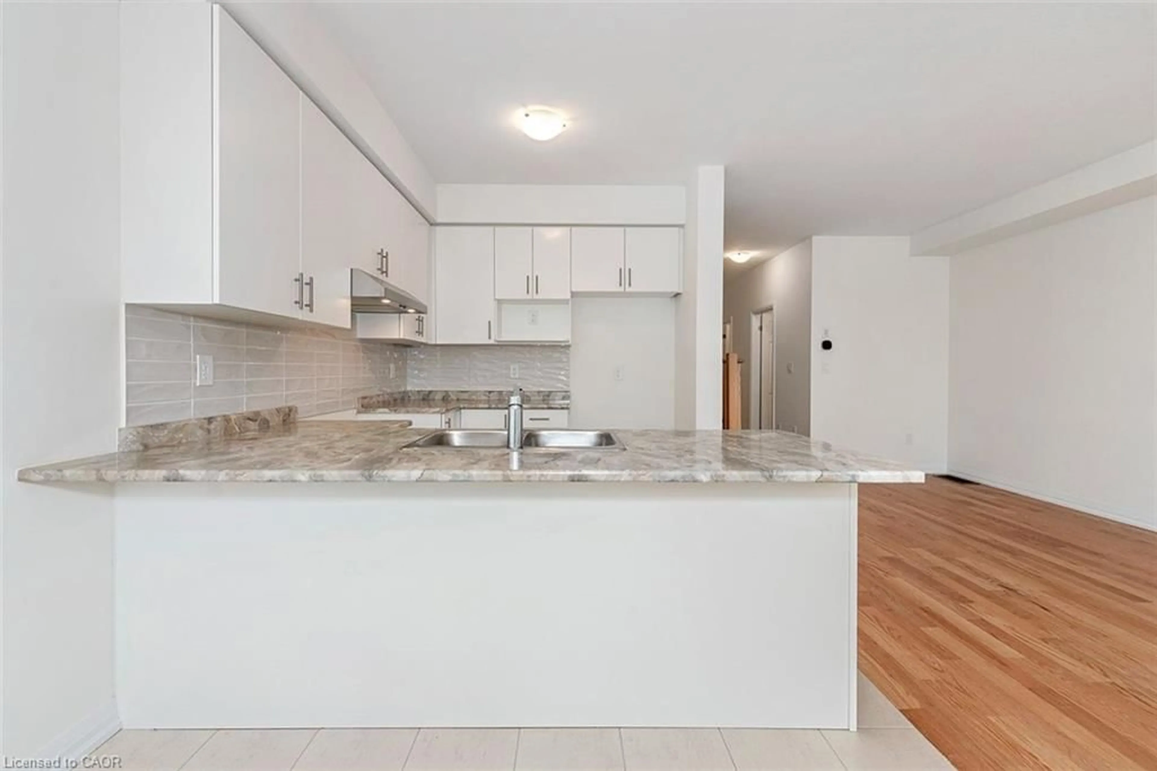 Standard kitchen, unknown for 389 Starlight Ave, Woolwich Ontario N0B 1M0