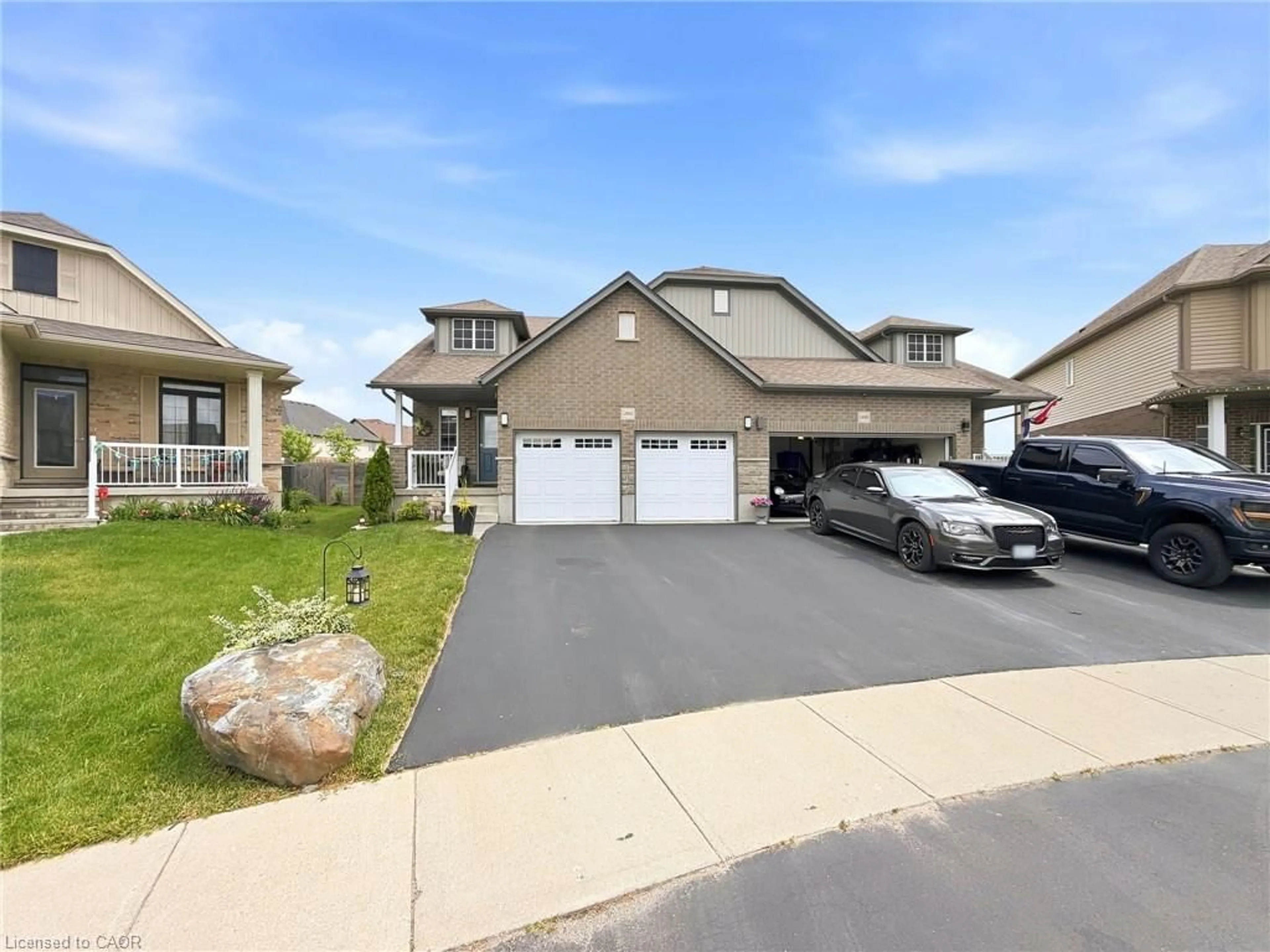 A pic from outside/outdoor area/front of a property/back of a property/a pic from drone, street for 1502 Caen Ave, Woodstock Ontario N4T 0J8