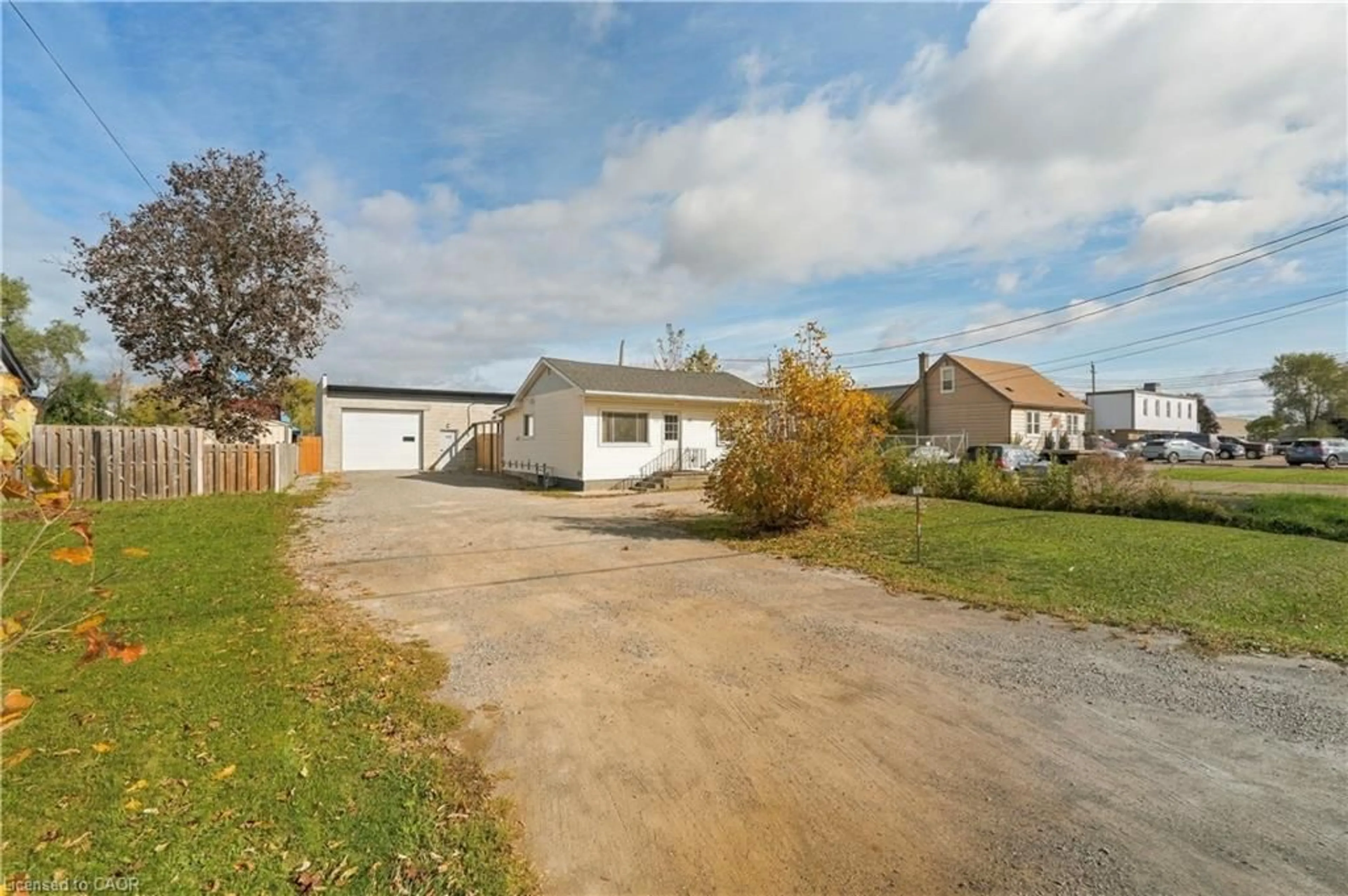 A pic from outside/outdoor area/front of a property/back of a property/a pic from drone, street for 727 Barton St, Stoney Creek Ontario L8E 5L7