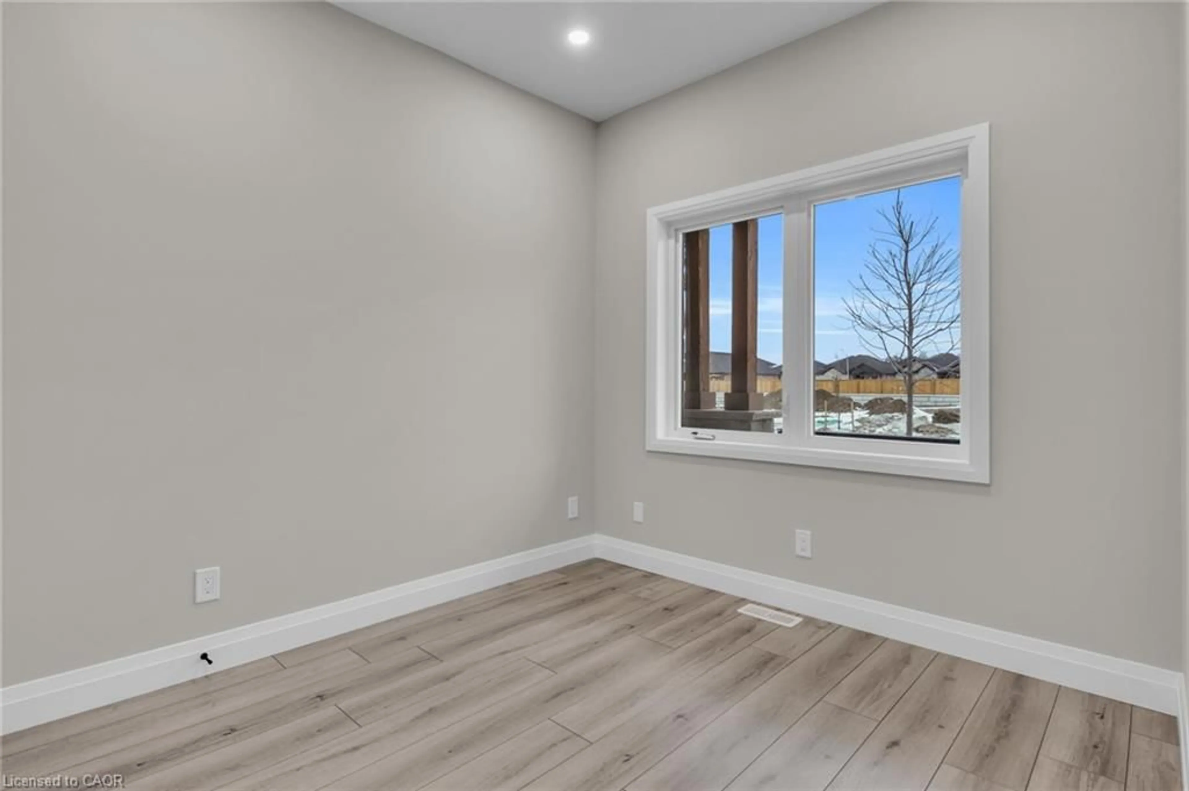 A pic of a room for 29 Weymouth St #18, Elmira Ontario N3B 0G3