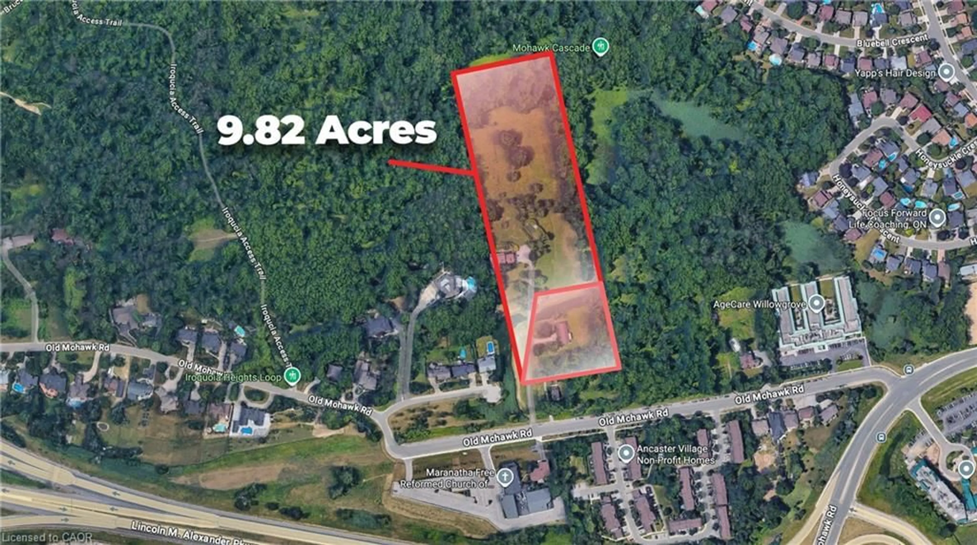 A pic from outside/outdoor area/front of a property/back of a property/a pic from drone, building for 1127 & 1135 Old Mohawk Rd, Ancaster Ontario L9G 3K9